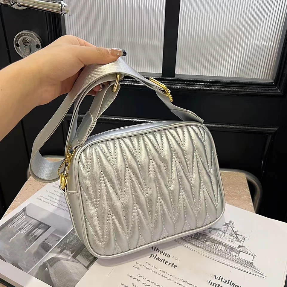 2024 new brand  Boston bowling bag  handbag fashion pleated square ladies crossbody bag Candy colors women`s shoulder bag luxury