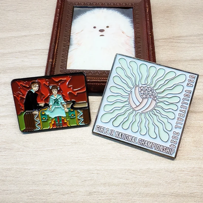 Hot Selling Custom Black Nickel Plating Metal Soft Enamel Lapel Pin Badge Custom Enamel Pin