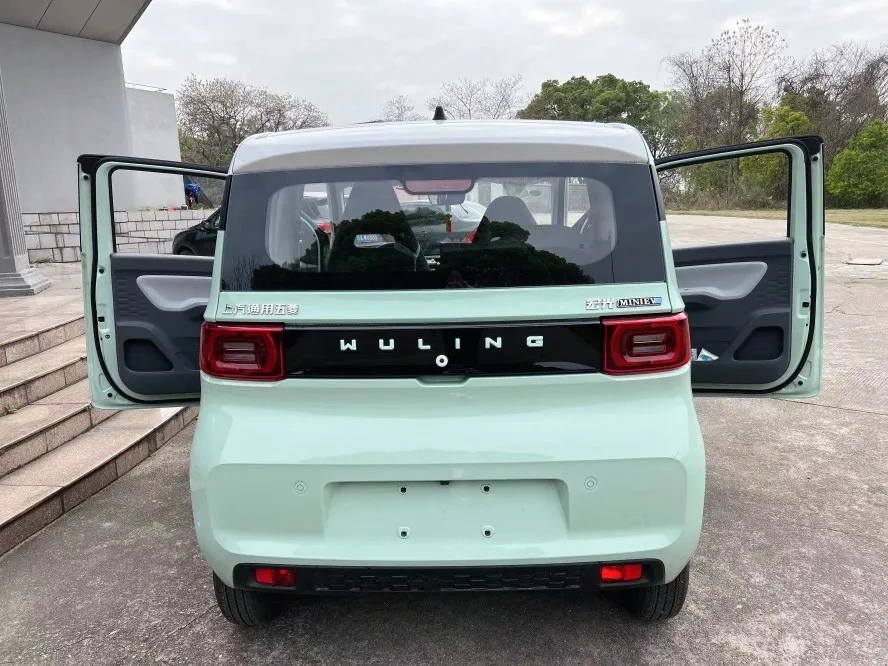 2022 New Car Auto Chinese Manufacturer High Speed Electric Wuling Mini Ev / Willing Wuling Hongguang Mini Ev Car