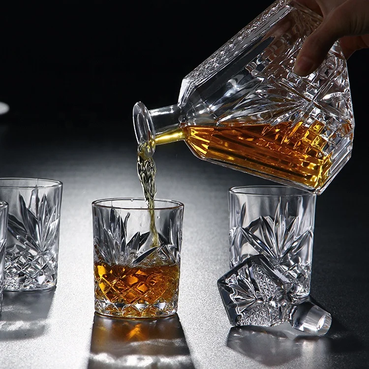 
Amazion best selling Crystal Whiskey Glass Shaped for Improving Tasting and Aroma of Spirits Crystal Clear Glassware 