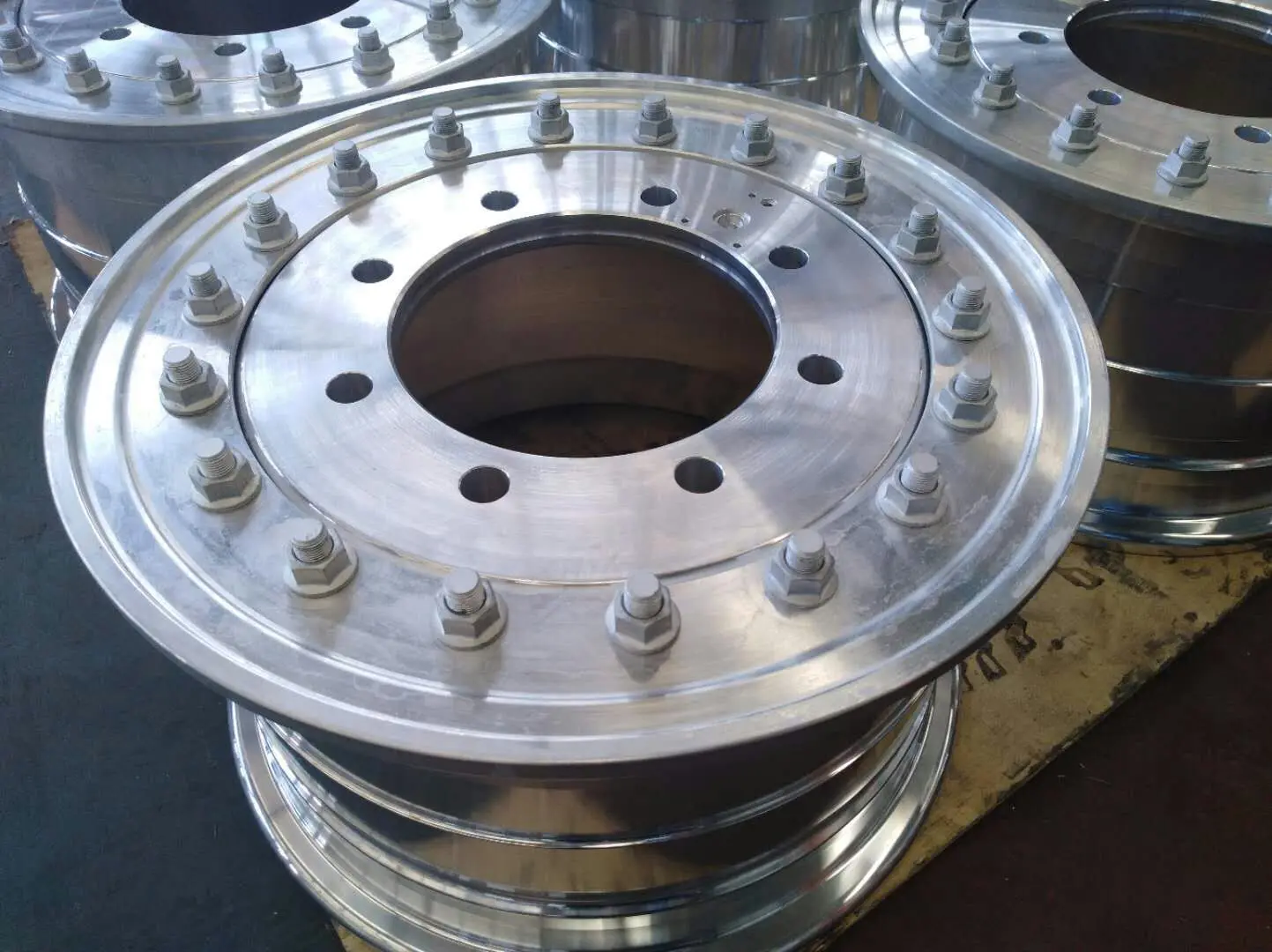 JASTOO made military armored vehicle forged wheels 18 20 21 inch military wheels truck rims for sale