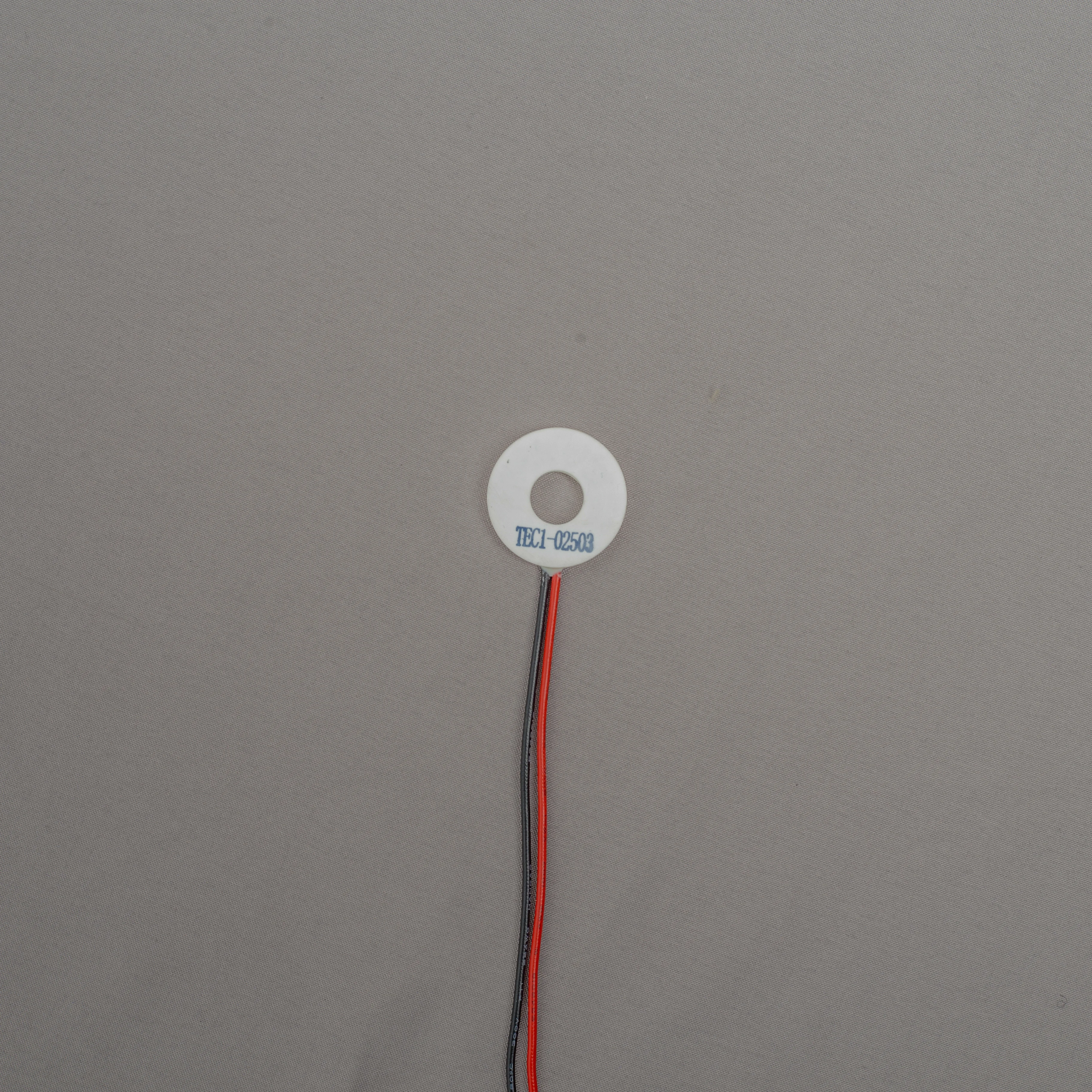 
 TEC1-02503 Пельтье tec термоэлектрический Пельтье tecchip модуль  