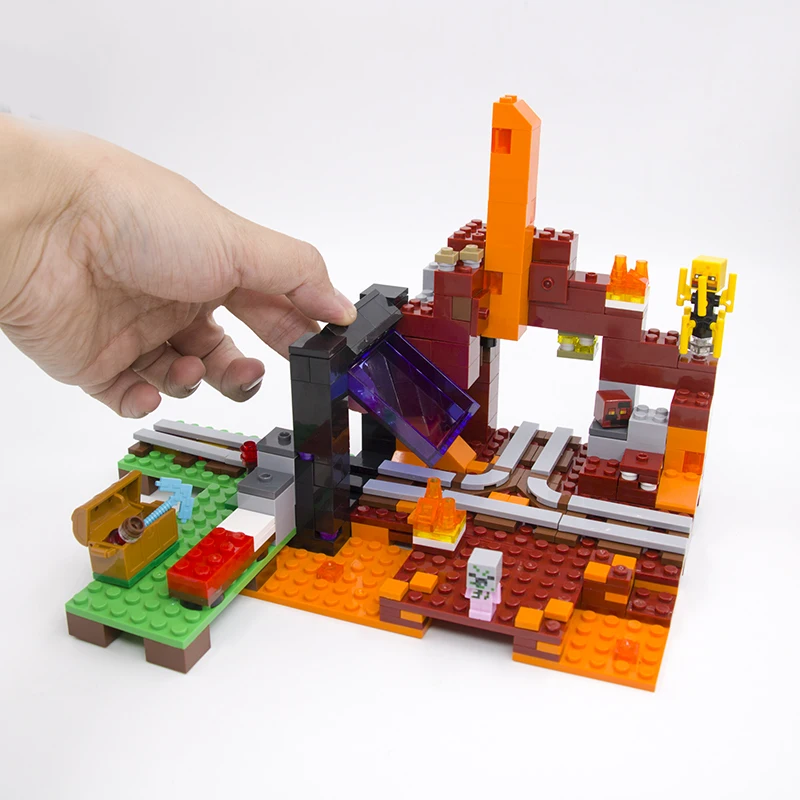 Hot Sales 411Pcs My World Compatible The Nether Portal Building Blocks Mini Figure Toys
