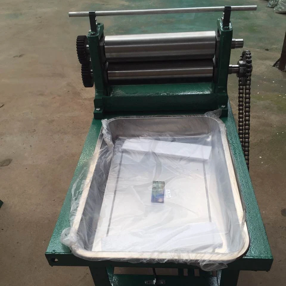 Hot sale new type manual/electric beeswax foundation sheet machine