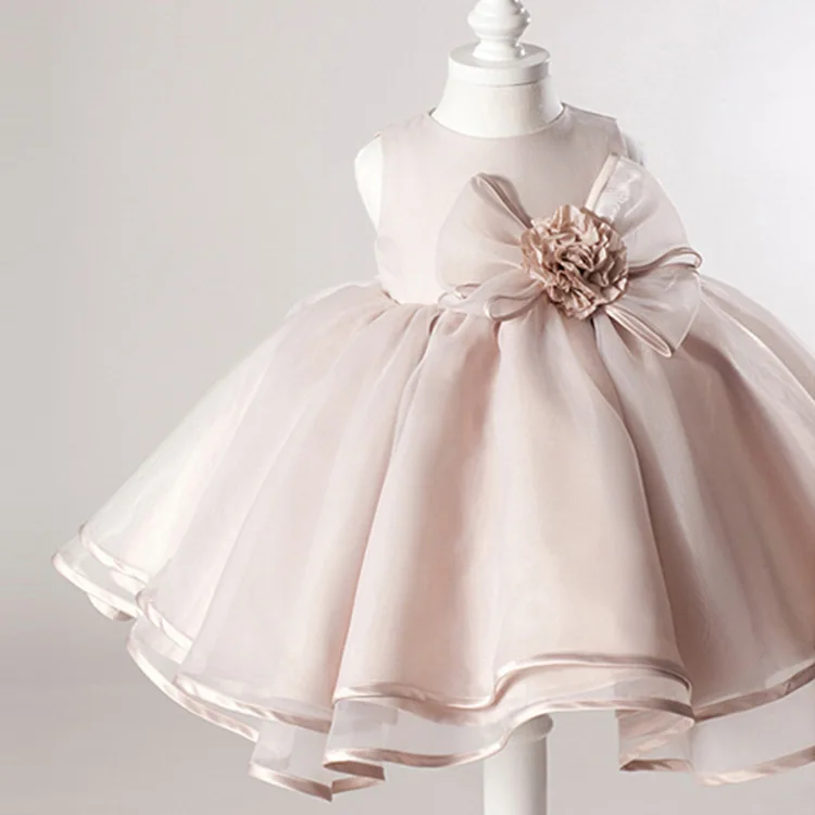 Princess pompadour dress