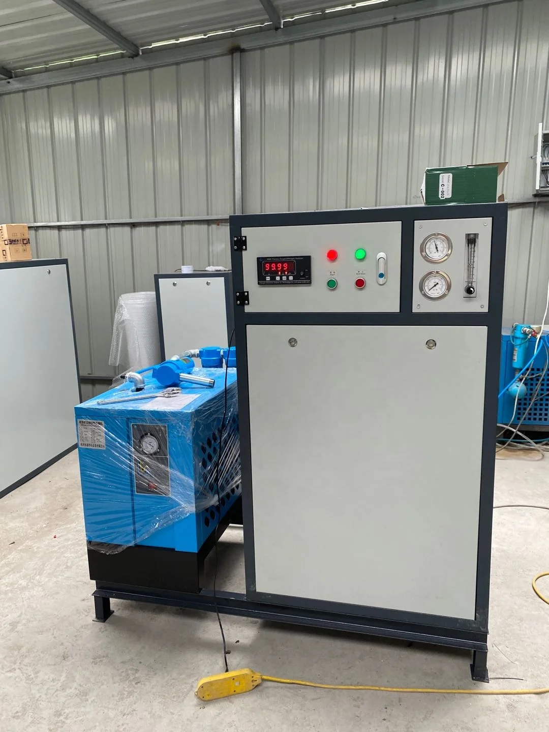 compact size China factory supply CE ISO approved hot sale N2 gas machinery for plastic injection molding