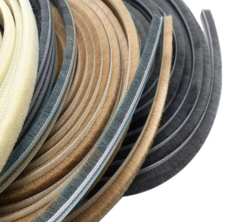 Weatherproof strip for doors and windows, wool top velvet sealing strip