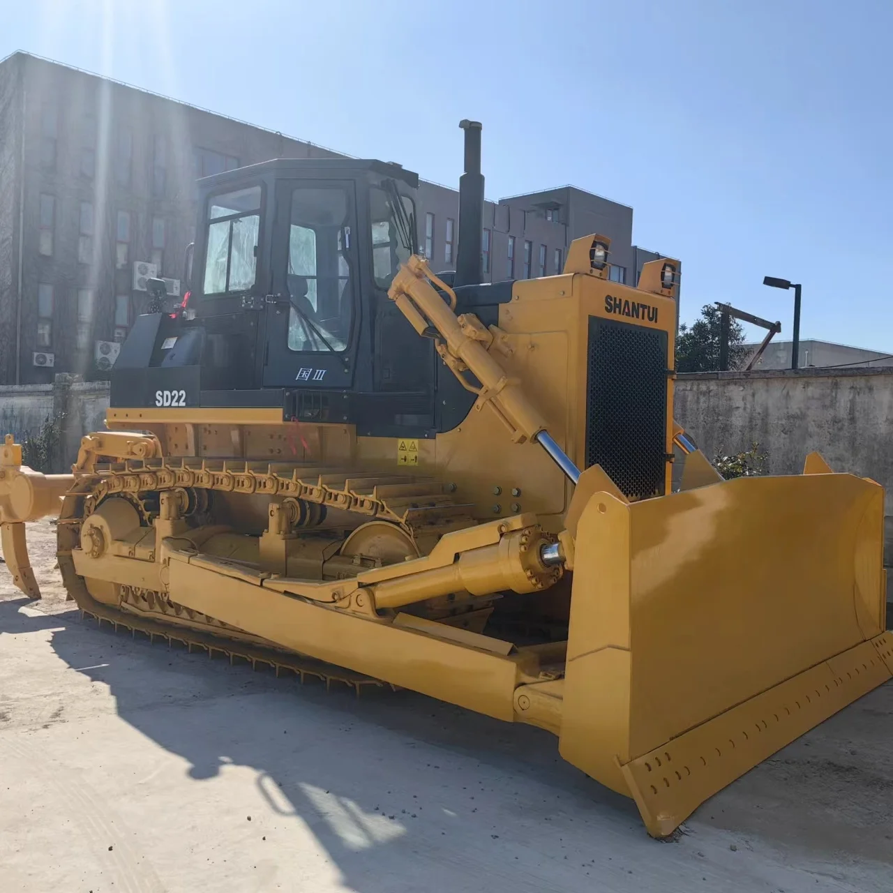 Б/у бульдозер Shantui SD22 по заводской цене Бульдозеры sd22 220HP