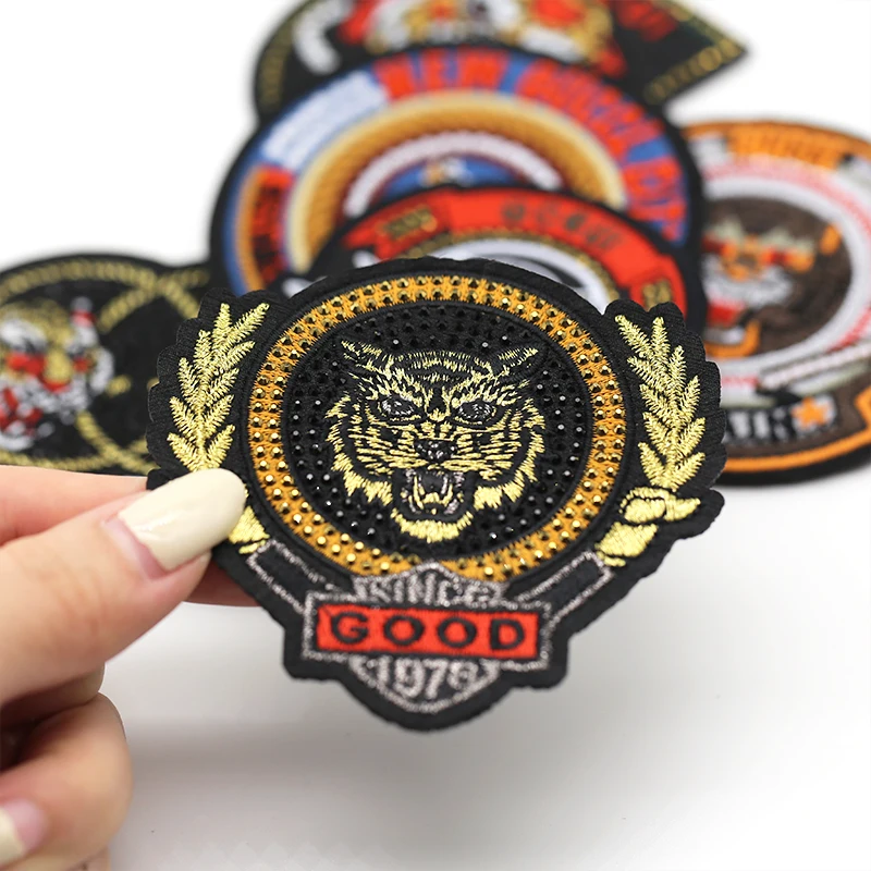 High Quality Design Custom Garment Denim Patch Logo Woven Patch Labels Custom 3d Bear Cloth Embroidery Patches For Clothes Hats