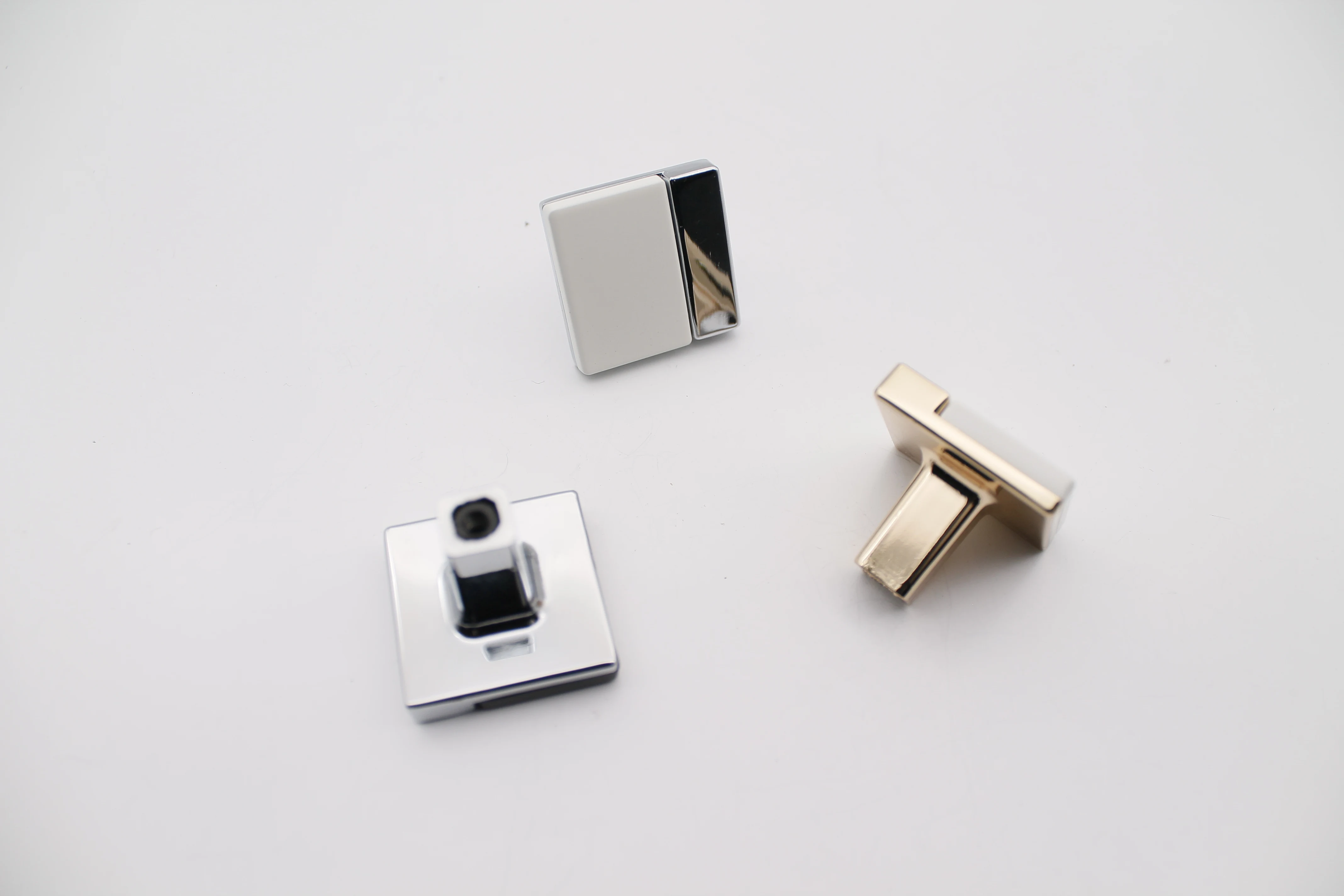 China Factory Direct Furniture Luxury Hardware Zinc Alloy Kitchen Cabinet Handle knob