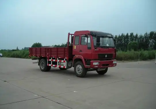 Hot sale Howo 4x2 mini cargo box light truck good transport delivery truck
