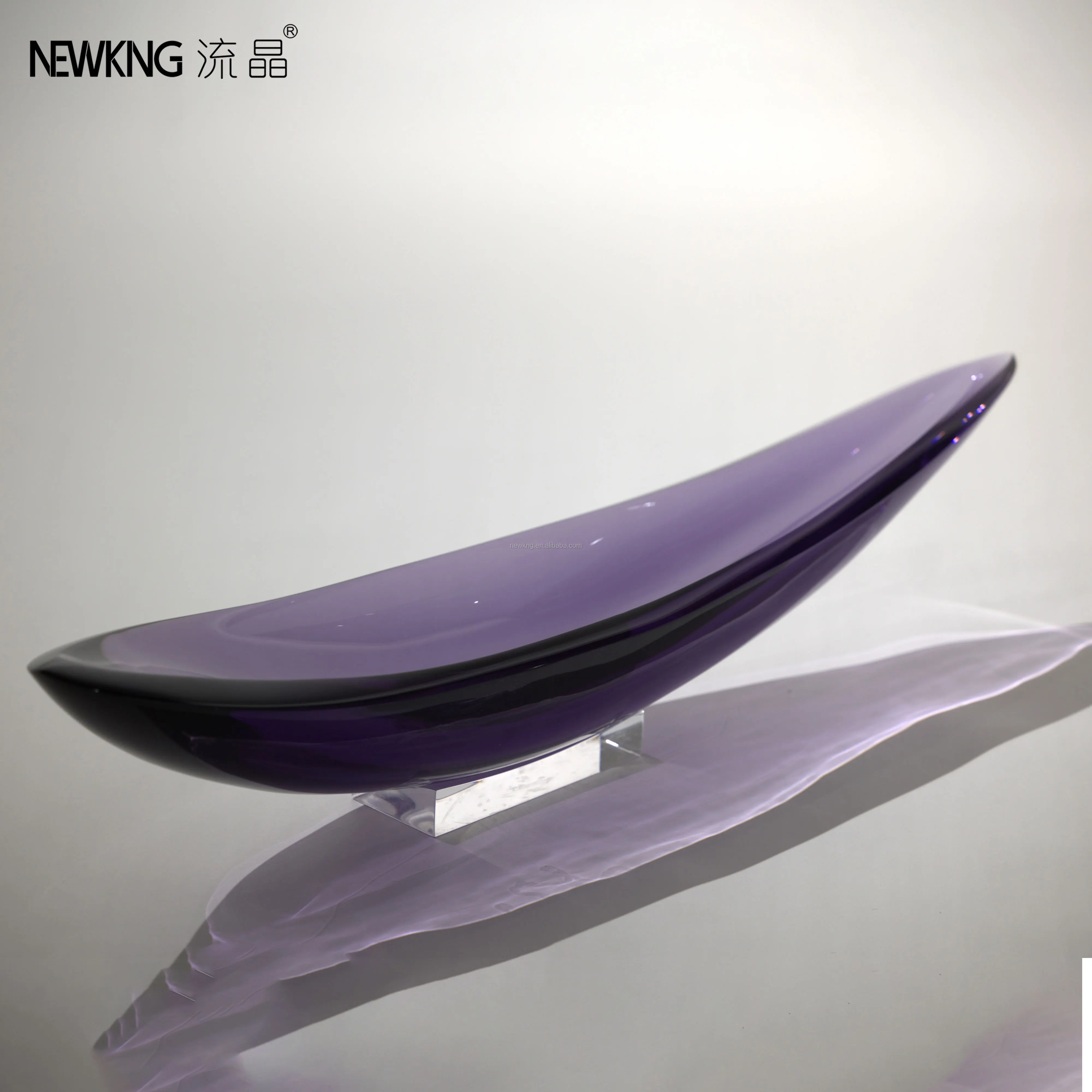 NEWKNG Manufacturer Top Quality Luxury Acrylic Crystal Transparent Purple Sailing Boat Sculpture Abstract Statue, Art Decoration