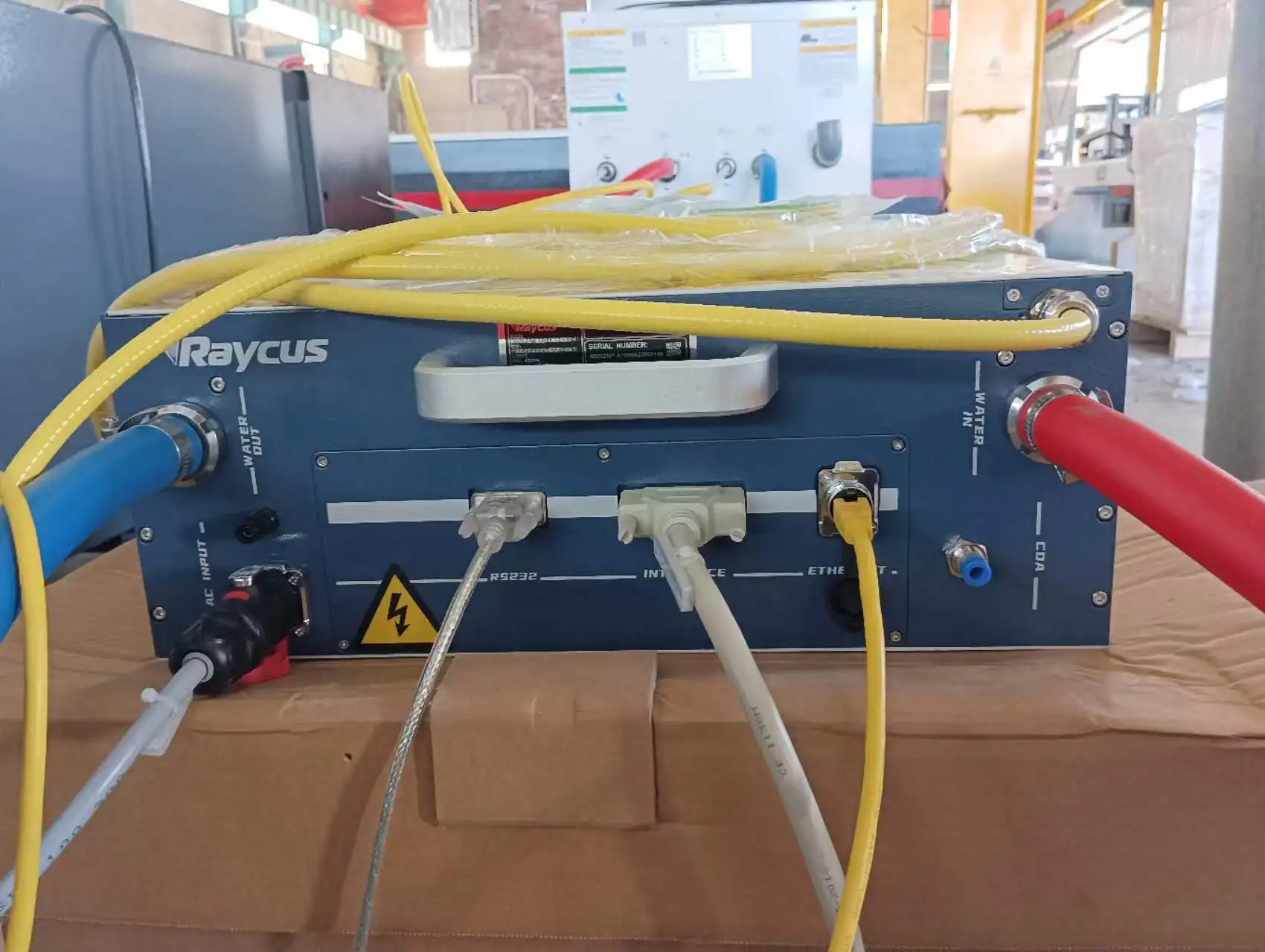 Maofeng hot sale 3015 laser cutting machine 3000W Raycus laser 3000W raytools cutting head with Hanli water cooler