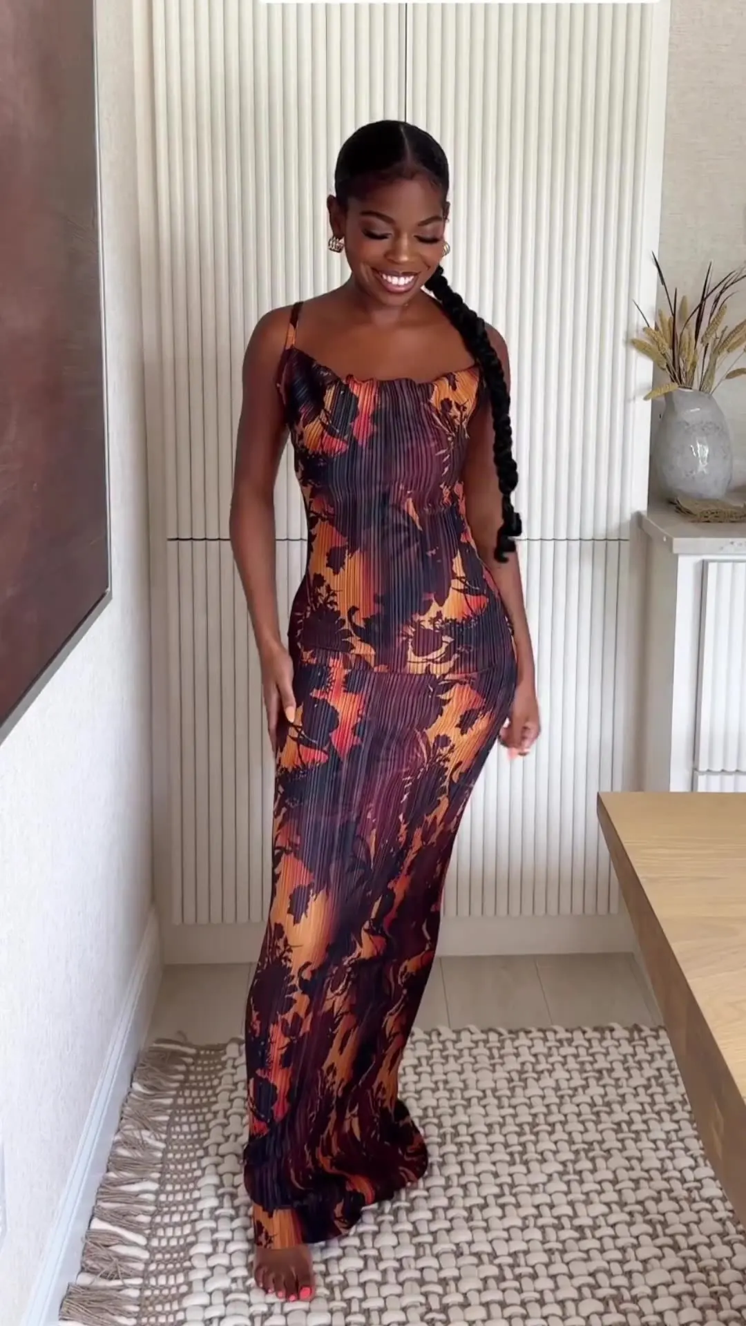 Hy009B 2023 Russian Chic Design Sleeveless Brown Print Pleated Slim Fit Skinny Long Party Maxi Dress
