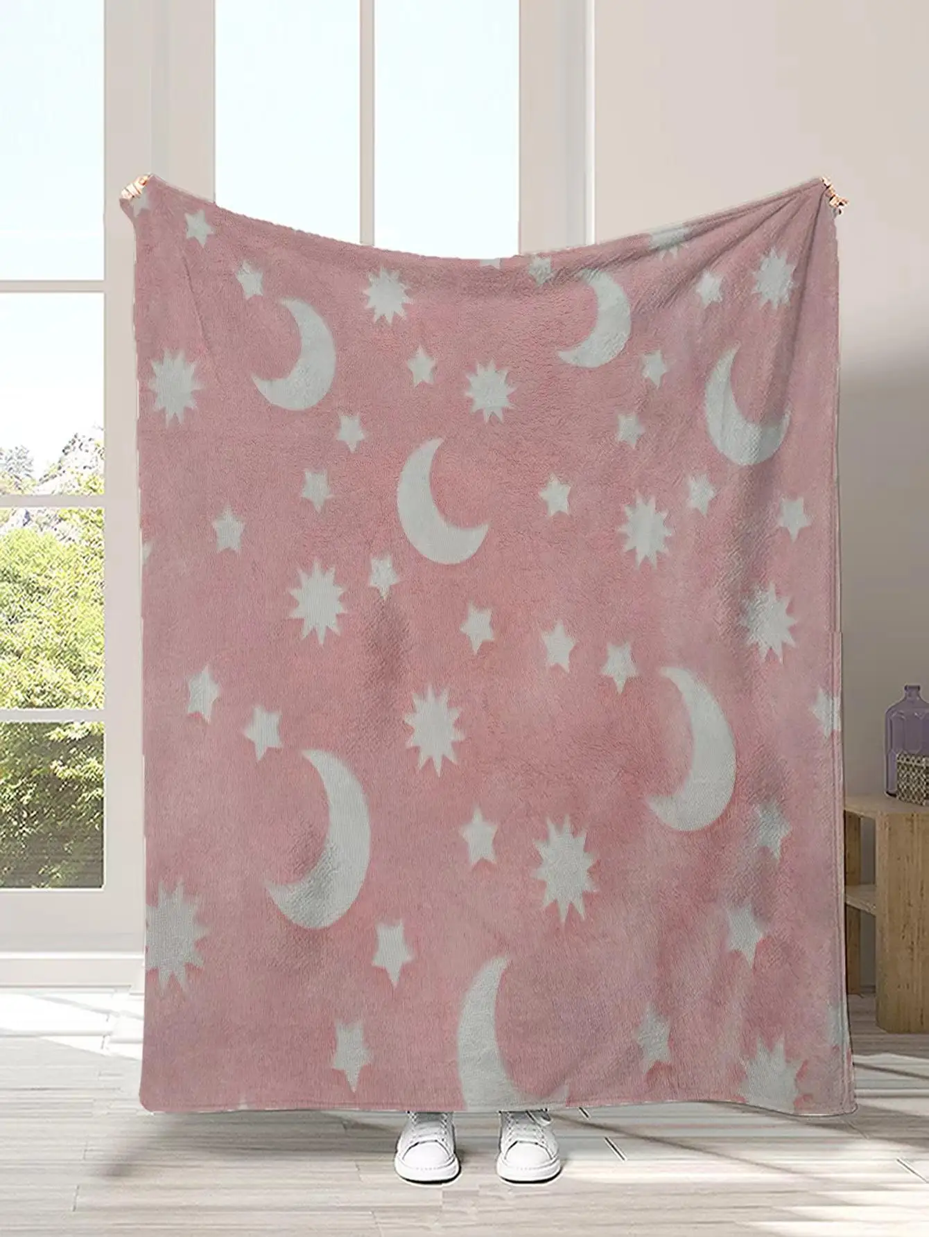 Kids Girls Boys Luminous Blanket Machine Washable Plush Fuzzy Flannel Blankets Glow in The Dark Throw Blanket