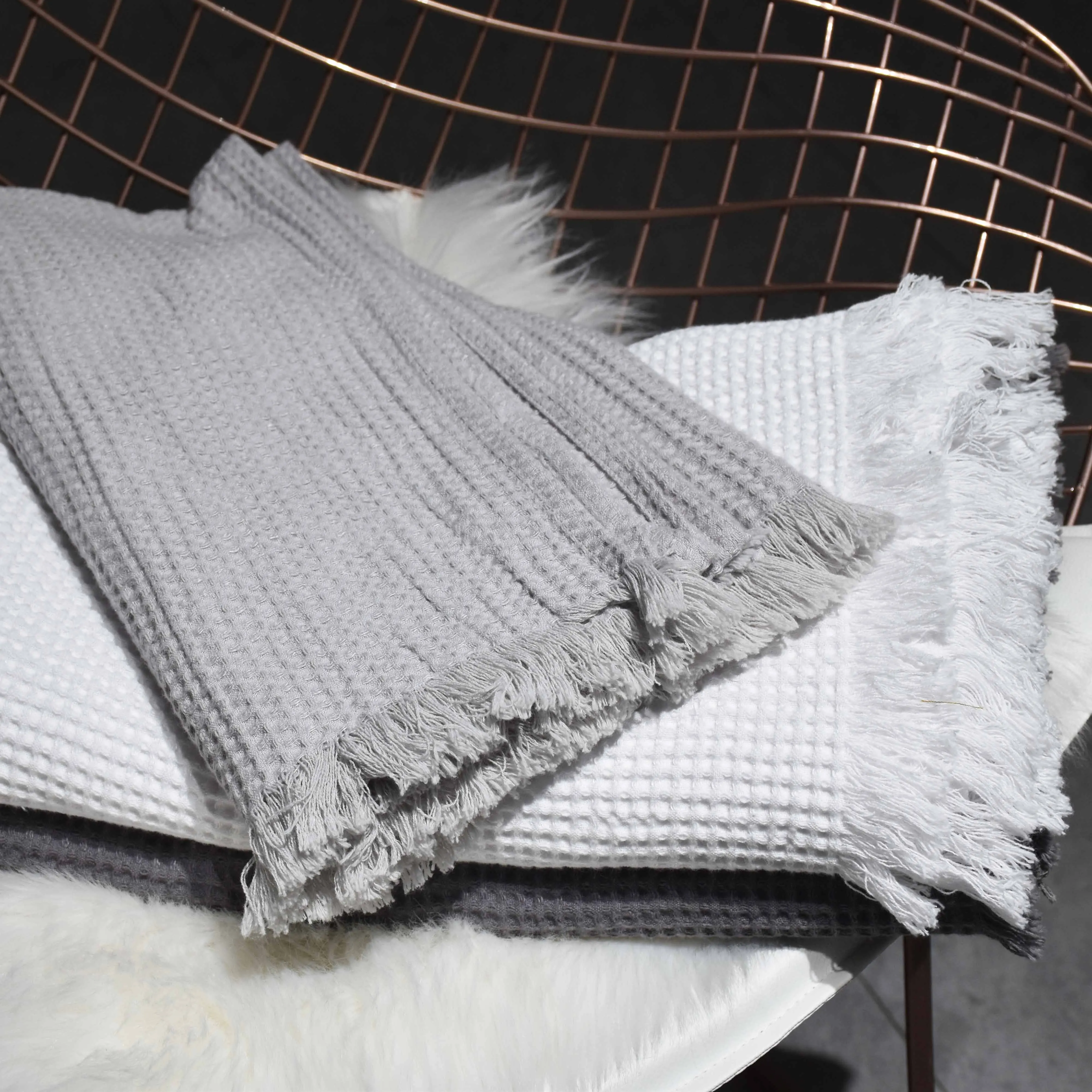 Anti-bacteria 100% Cotton Linen Quick-dry High-absorbent Sustainable thick waffle linen bath towel manufacturer