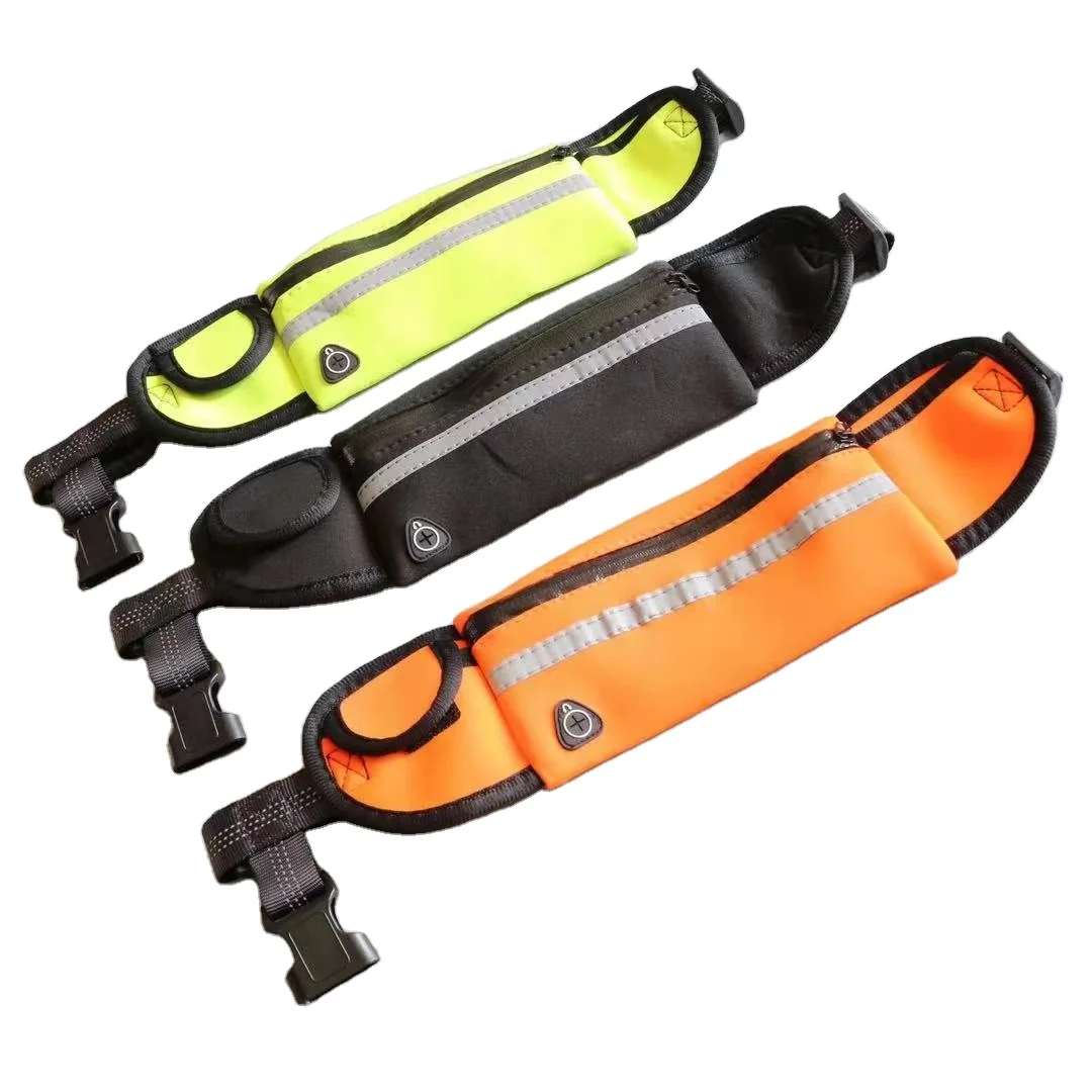 
fashion design can combine running bag and dog leash together or split in two 