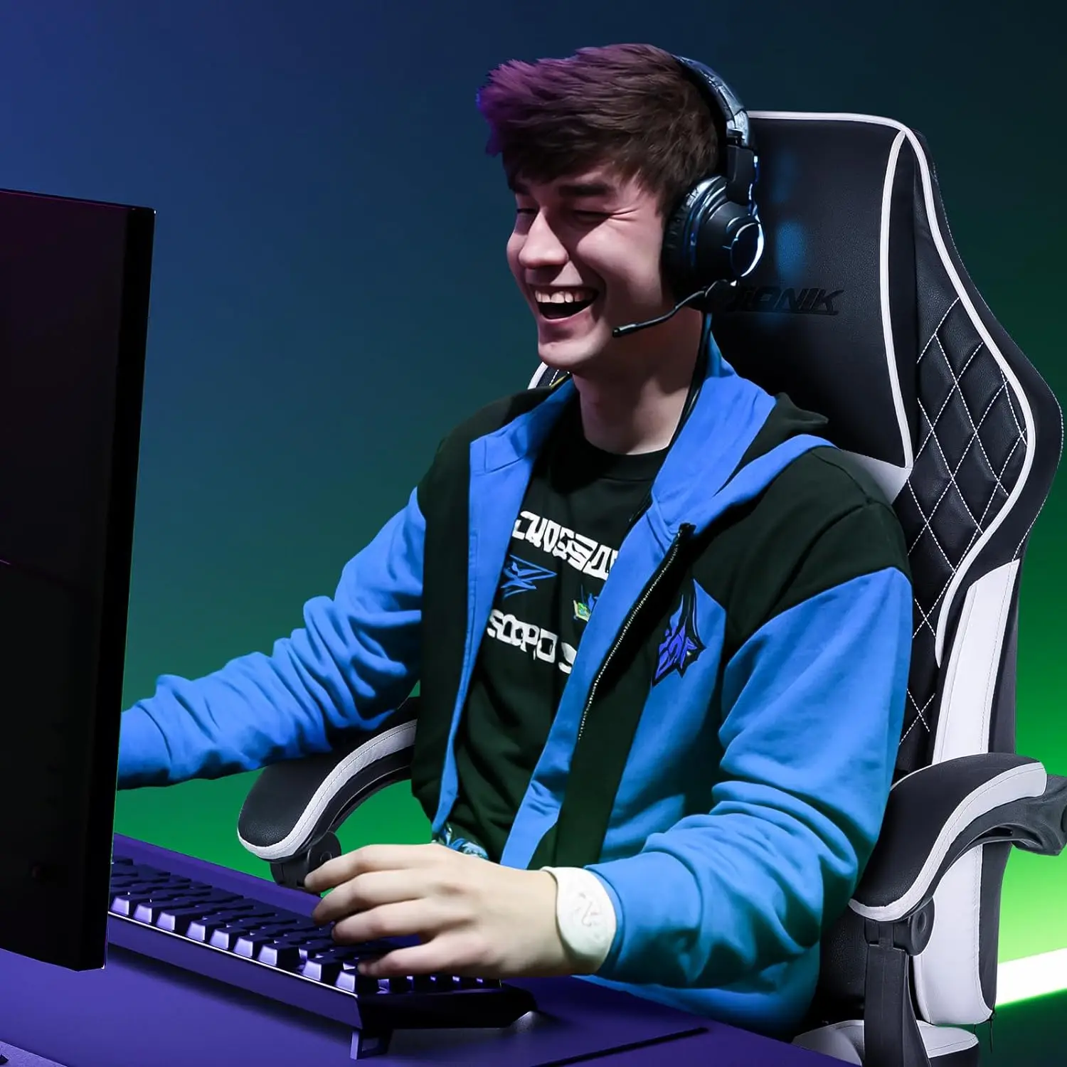 Wholesale Price Ergonomic Office Video Game Gaming Chair with Footrest and Massage Lumbar Support, Adult Gamer Chair with Adjust