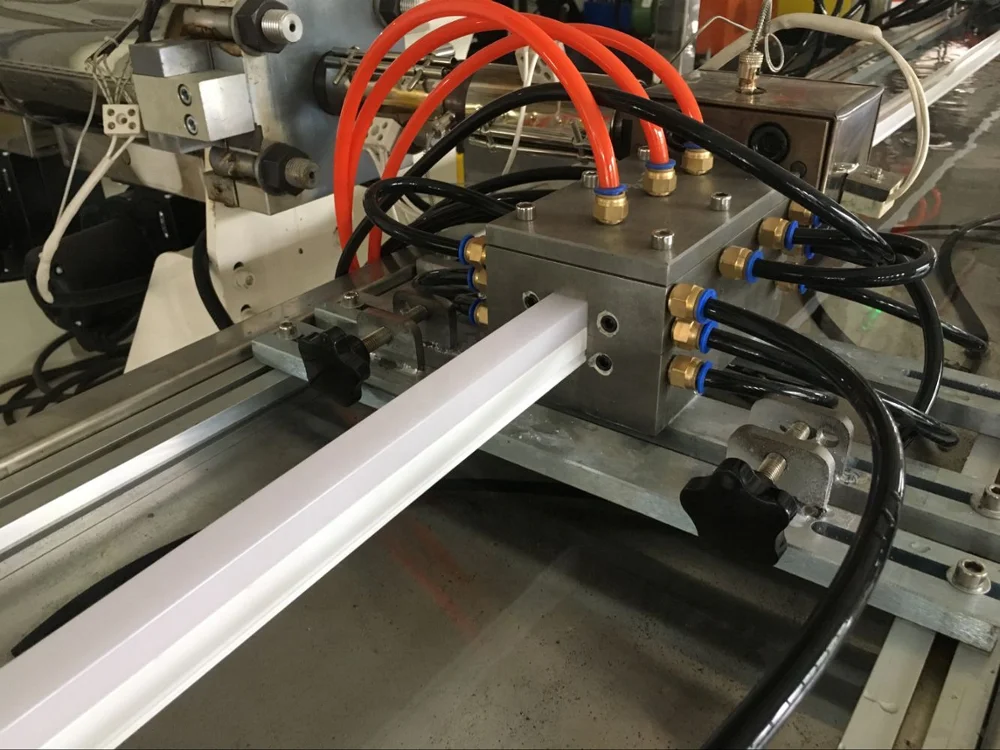 
YAOAN--- PC PMMA PS Led Tube Lamp Extrusion Machine , Lampshade Profile Extrusion Machine 
