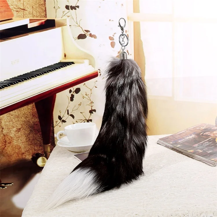 wholesale cheap big size real fox tail keychain natural color fox tail fur keychain black fox fur tail