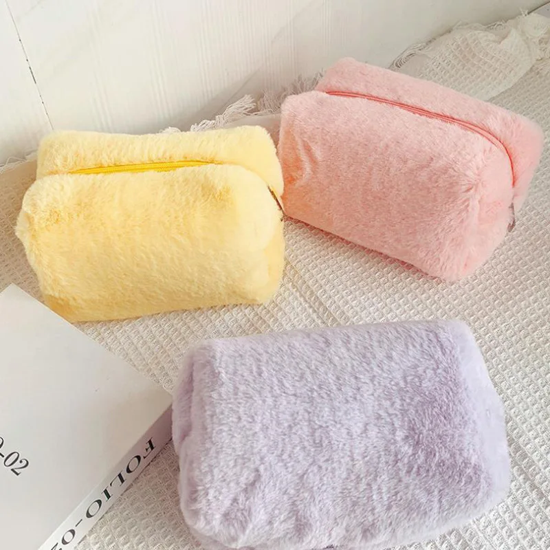 Fashion Soft Terry Cosmetic Bag Zipper Girl Make Up Girls Pouch Fur Beauty Bag Plush Makeup Bag