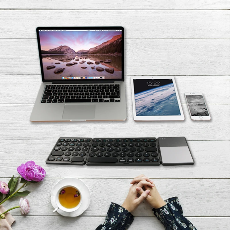 Hot Competitive Price Wireless Ultra Thin 3 Times BT Without Touchpad Folding Travel Keyboard