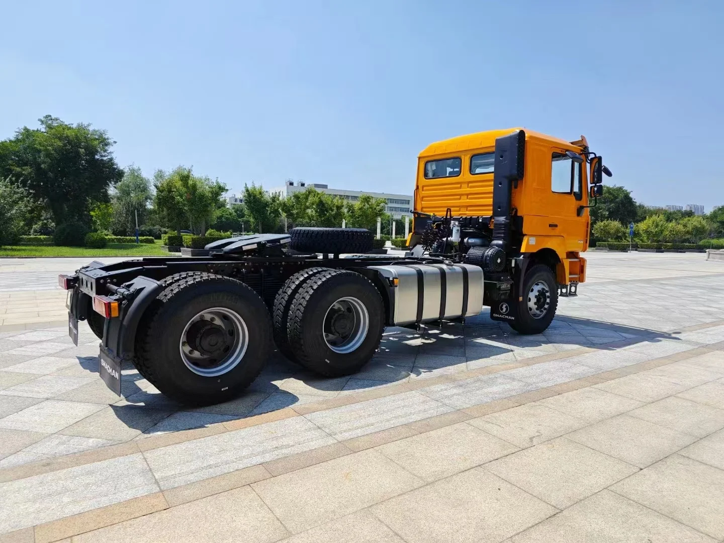 Best sell 6x4 tractor truck shacman 420hp tractor 4x2 6x4 8x4  trailer truck 100tons used tractor truck