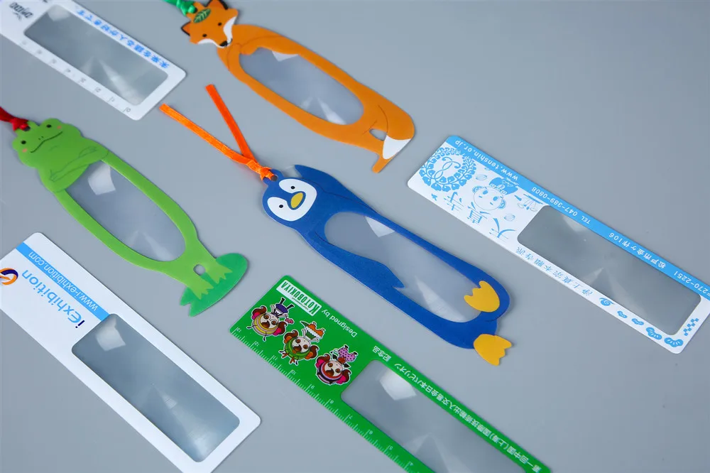 PVC multi-color optional on-demand printing 3x magnifying glass