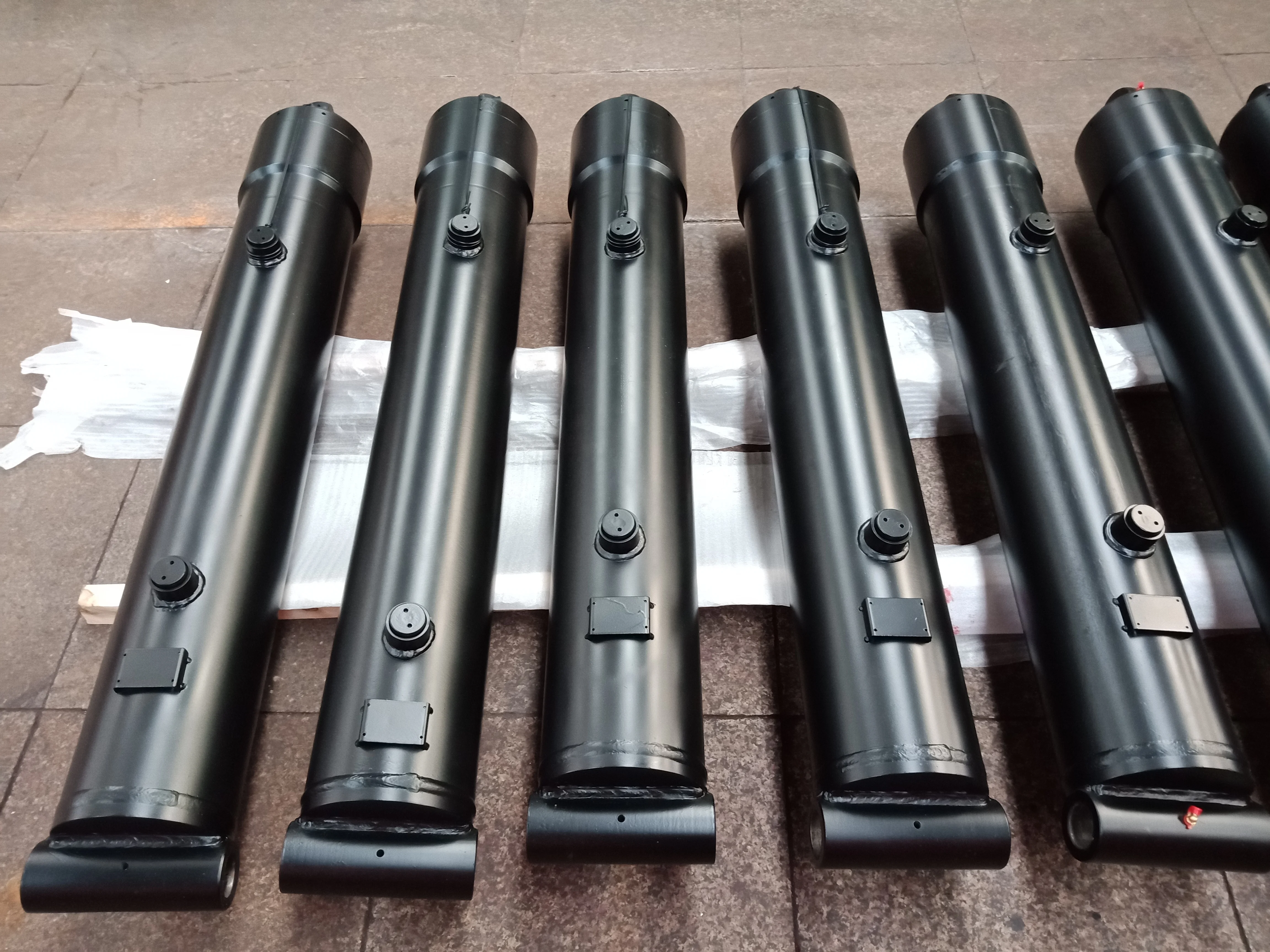 pushing double acting cylinder Parker type customized cylinders Telescopic cylinder manufacturer for trailes XINGTIAN hydraulics mining truck hydraulic cylinder