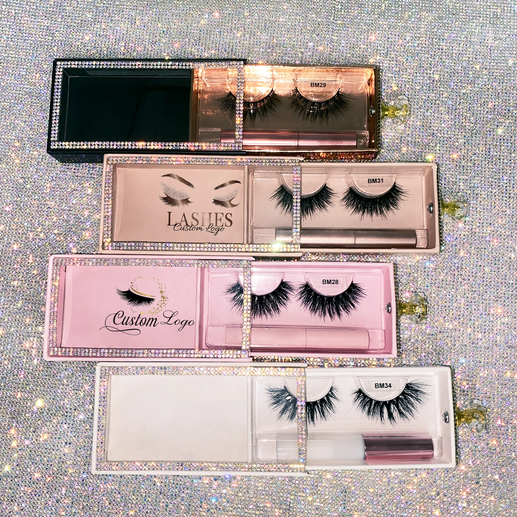 Wholesale eyelash packaging With chain OEM logo 10-14mm mink eye lash window lashpackaging box