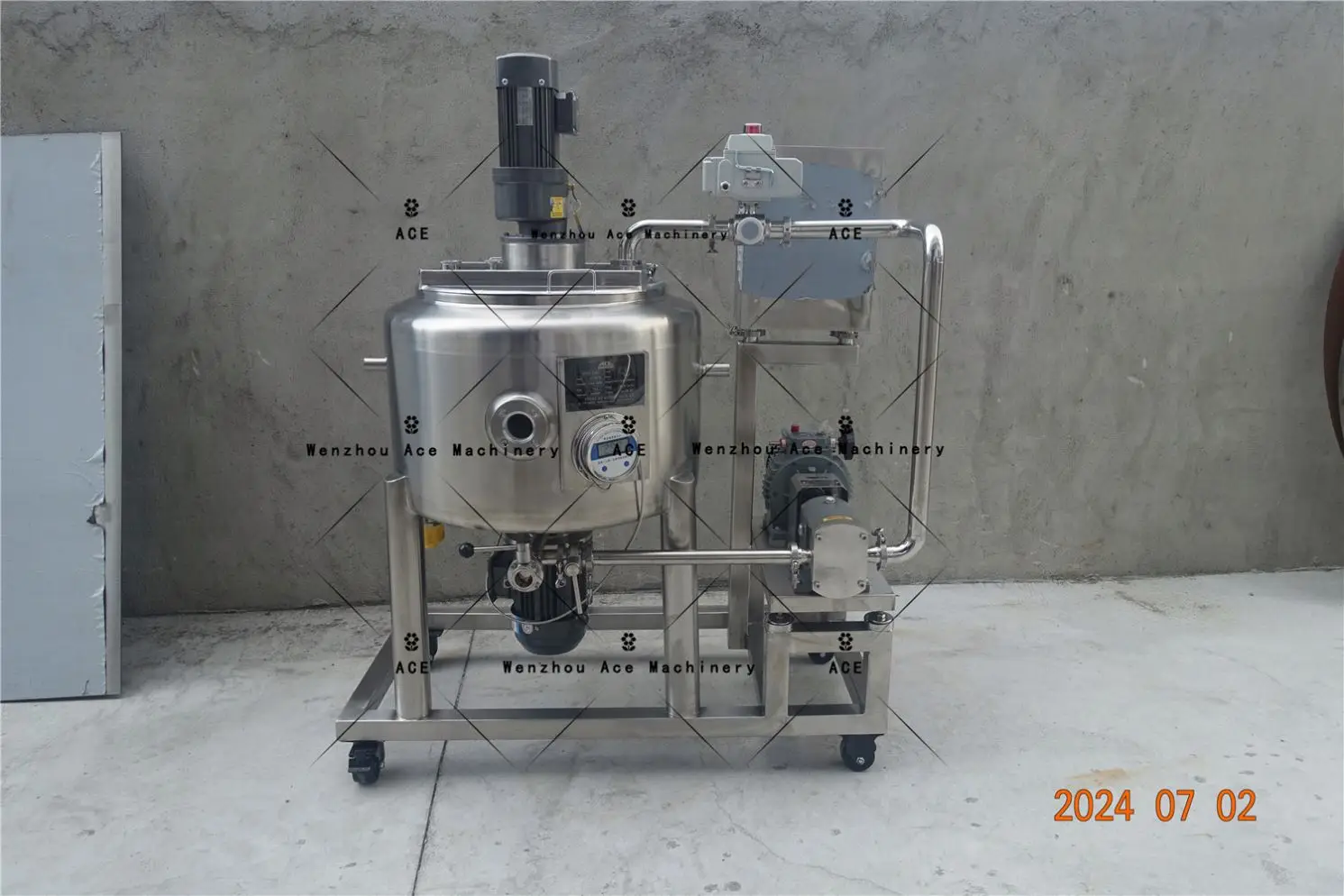 Aindustrial Carbomer Oil Cream Mixer With Lifting Homogenizer And High Shear Emulsifying Capability