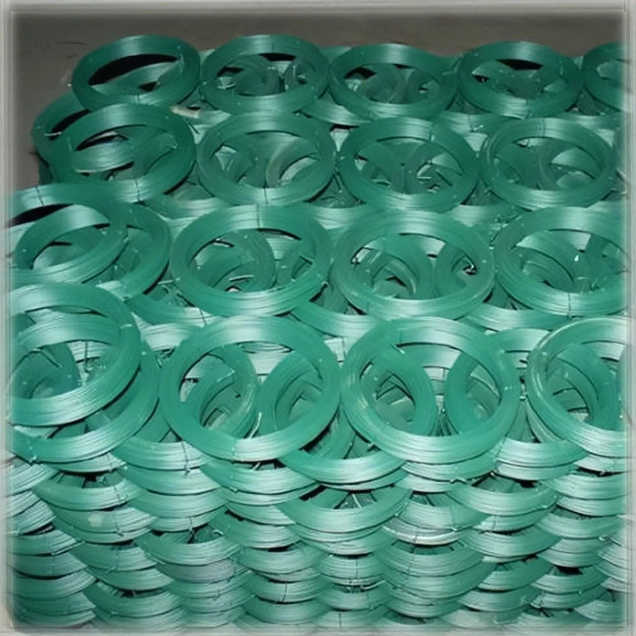 Заводская Лучшая цена, небольшая катушечная проволока с ПВХ/пластиковым покрытием, железная проволока, катушка, связывающая проволока