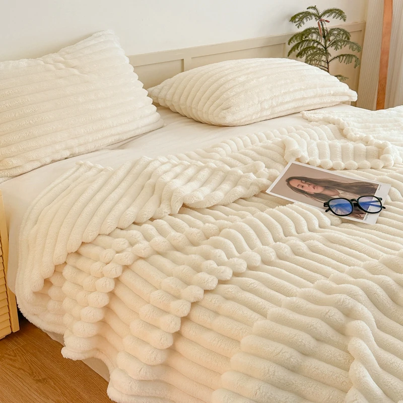 New Artificial Rabbit Plush Autumn Warm Blankets for Beds Soft Coral Fleece Sofa Throw Blanket Comfortable Thicken Bed Sheet