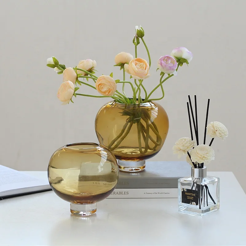 Bixuan Hand blown Glass Vase Modern Luxury Home Decor Table Centerpieces Small Ball Shape Amber Solid Color Flower Glass Vases