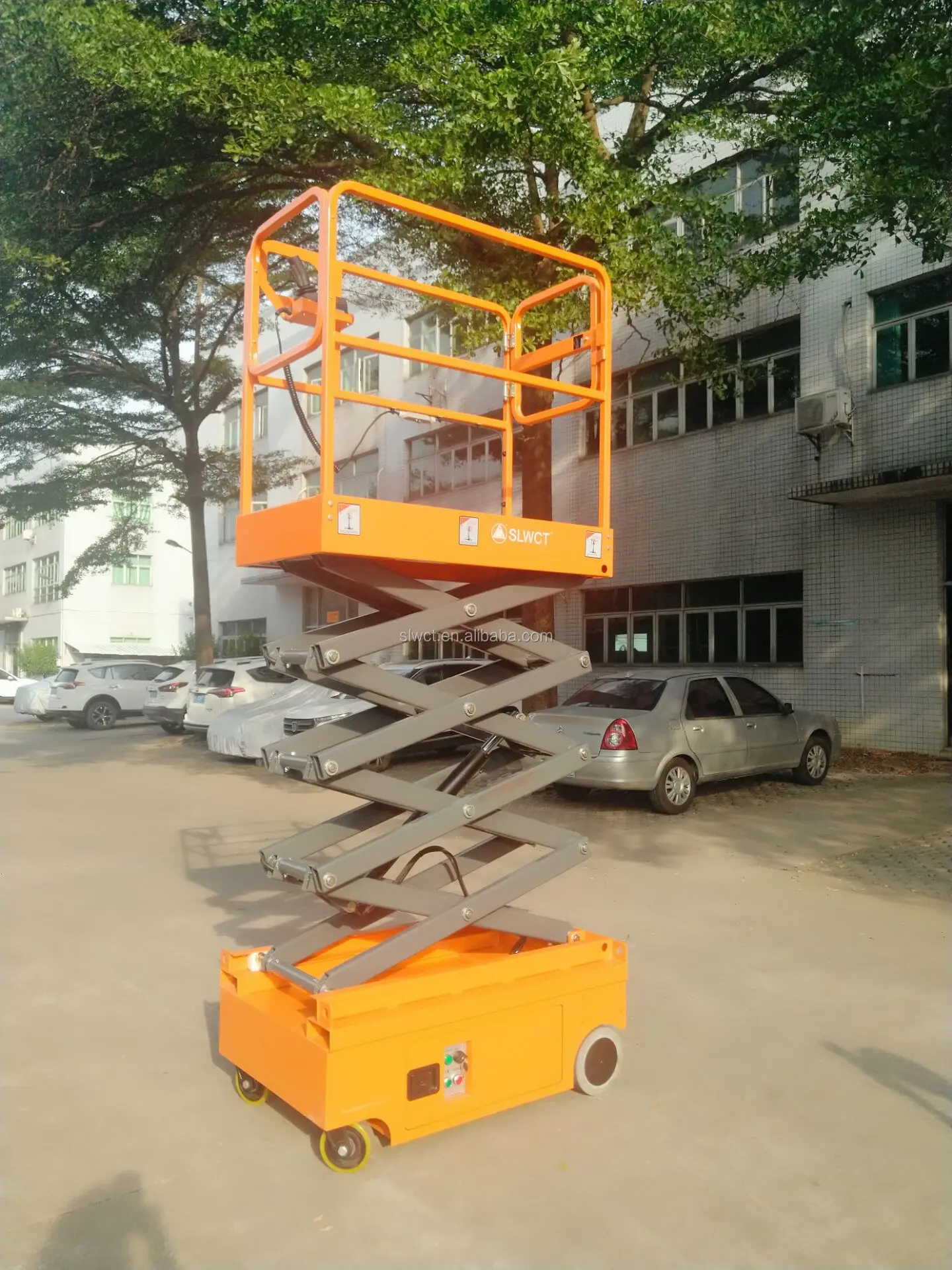 Hydraulic Mini Scissor Lift Man Lift  Self Propelled Work Platform