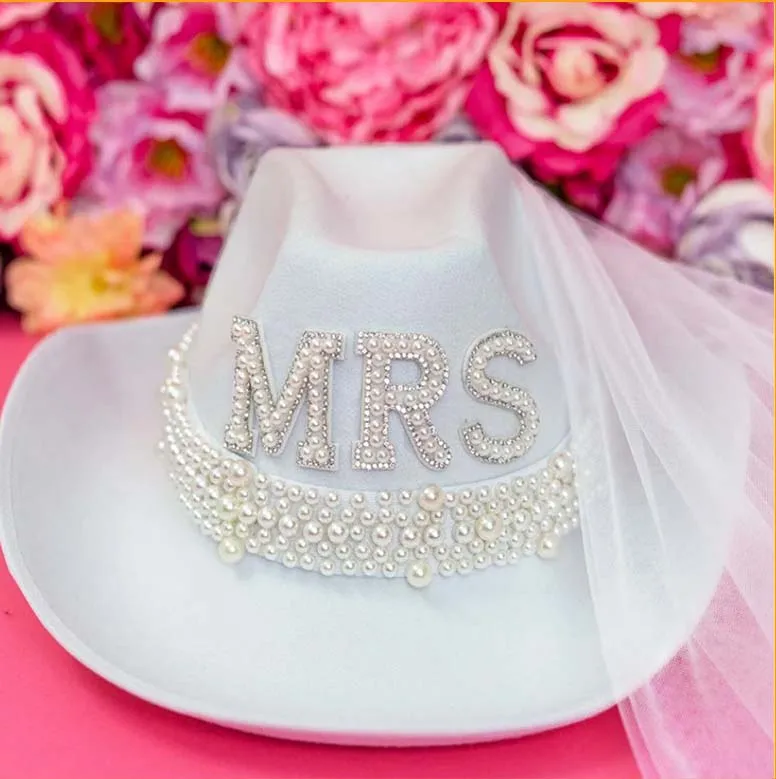 Go Party Bachelorette Wedding Cowgirl Hats for Women Letter BRIDE MRS Rhinestone Pearl White Felt Cowboy Hat With Veil