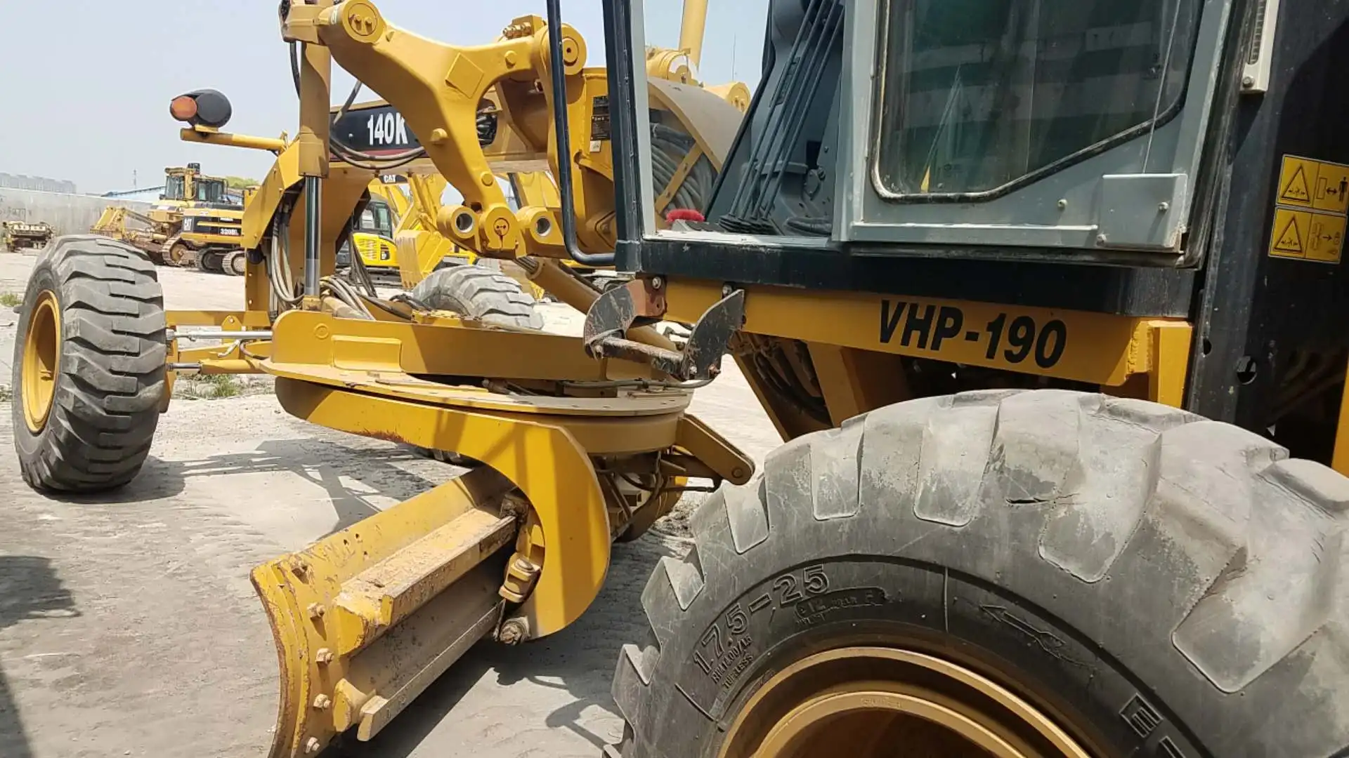 
USED Japan made140k 140h 140g 14g 12g grader Cater Used Road Machine 140H Cater Motor Grader gd511 gd623 