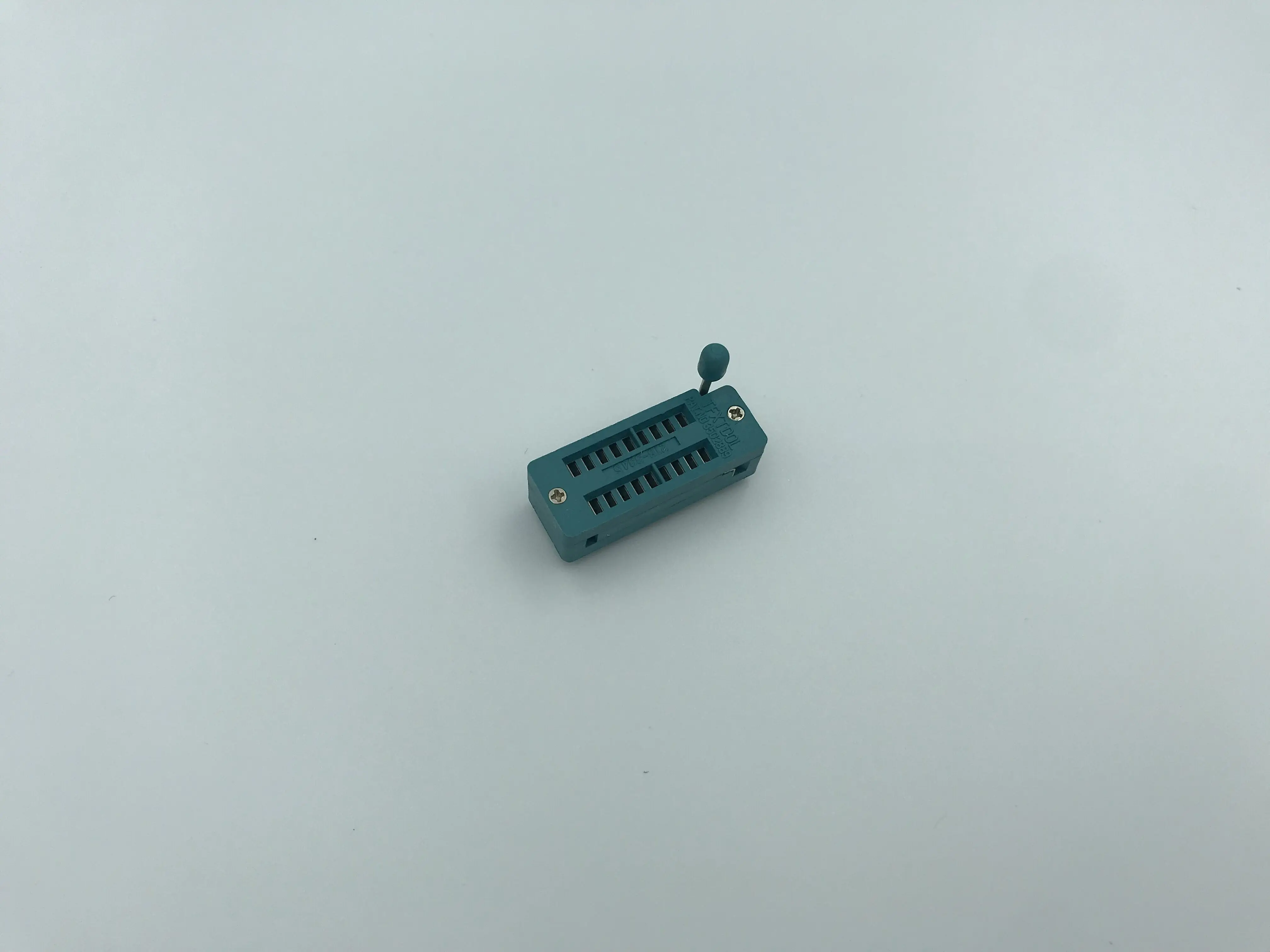 pitch 2.54mm 14pin 16pin 20pin 24pin 28pin 32pin 40pin 64pin gold plated tin plated zif socket connector