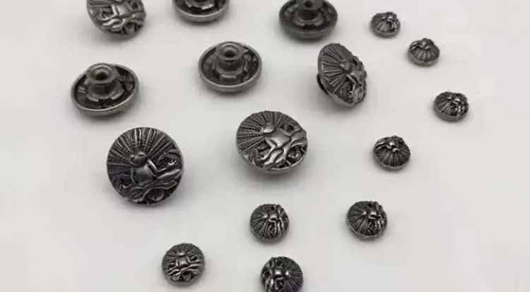 Новинка, Лидер продаж, прочные джинсовые изделия по низкой цене, однотонные заклепки для одежды