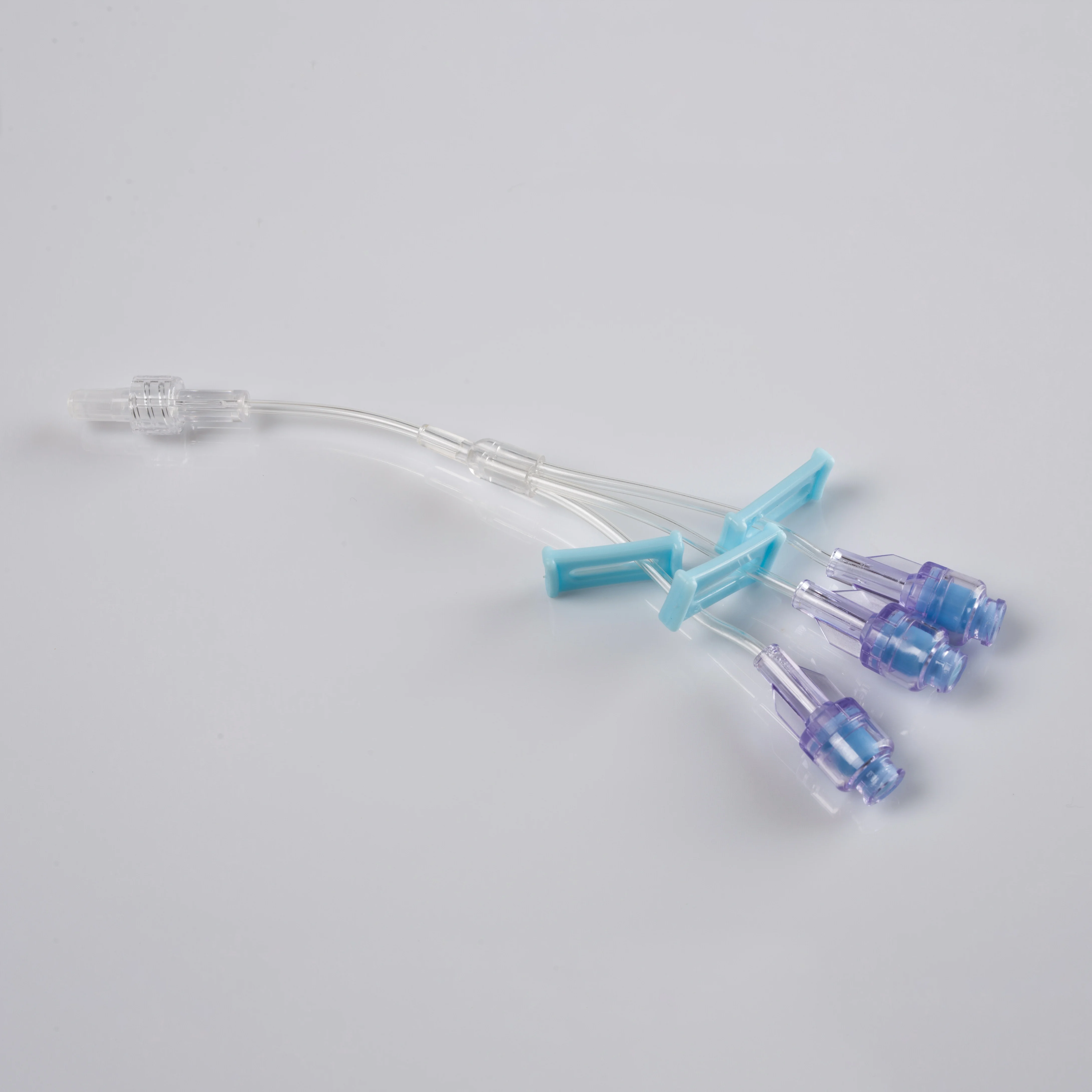 Disposable Medical Three Way IV Infusion Extension Tube with Needle Free Connector