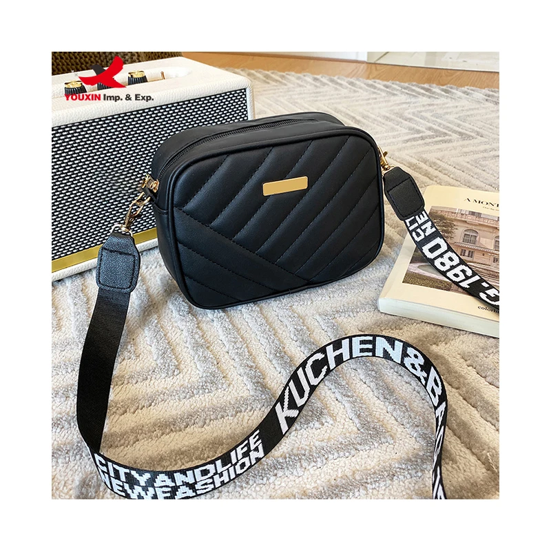 Wholesale Factory Small Messenger Bag for Women New Fashion Handbag Lingge Camera Female Shoulder Crossbody