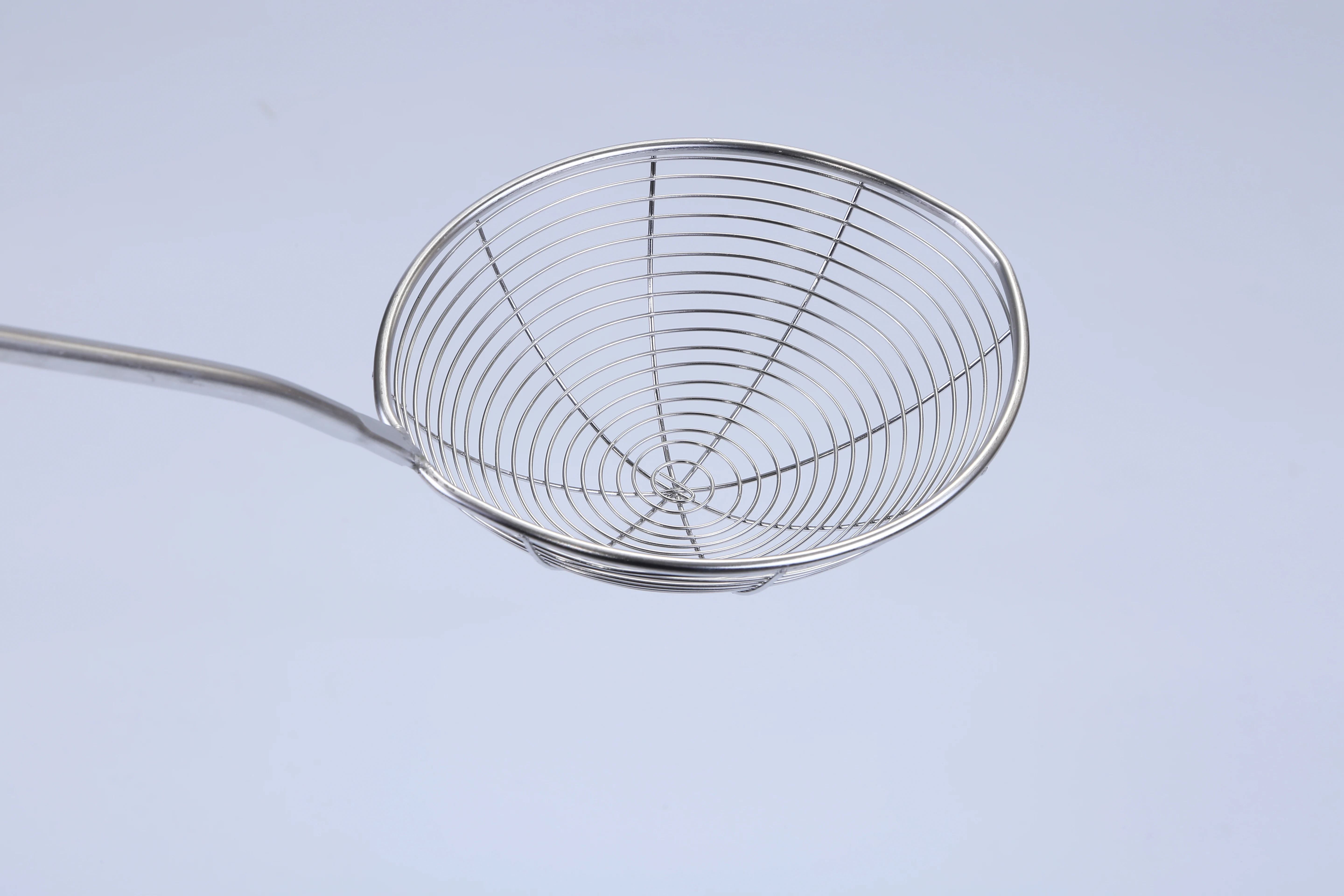 
Food grade hot pot 304 stainless steel skimmer wood handle stainless steel strainer spoon 