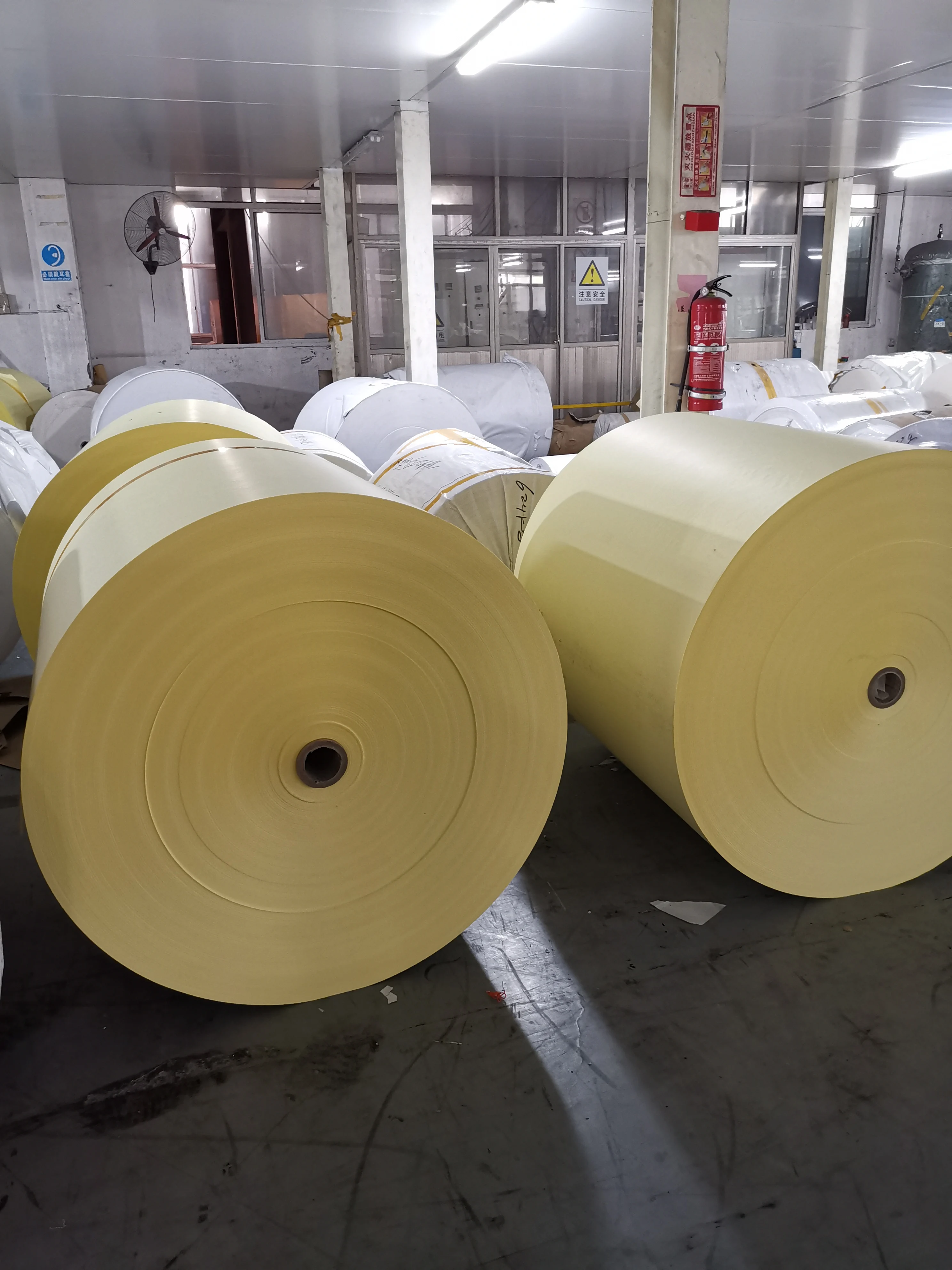 80gsm Yellow Double Side Glassine  kraft waterproof Release Paper bag heat seal wholesale