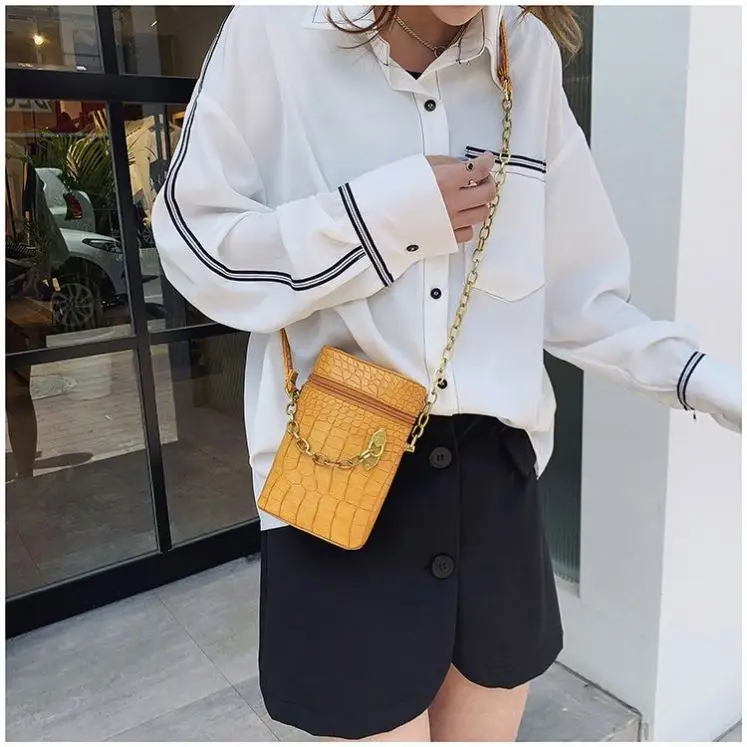 2021  designer handbags famous brands simple one-shoulder fashion straw bag beach bag