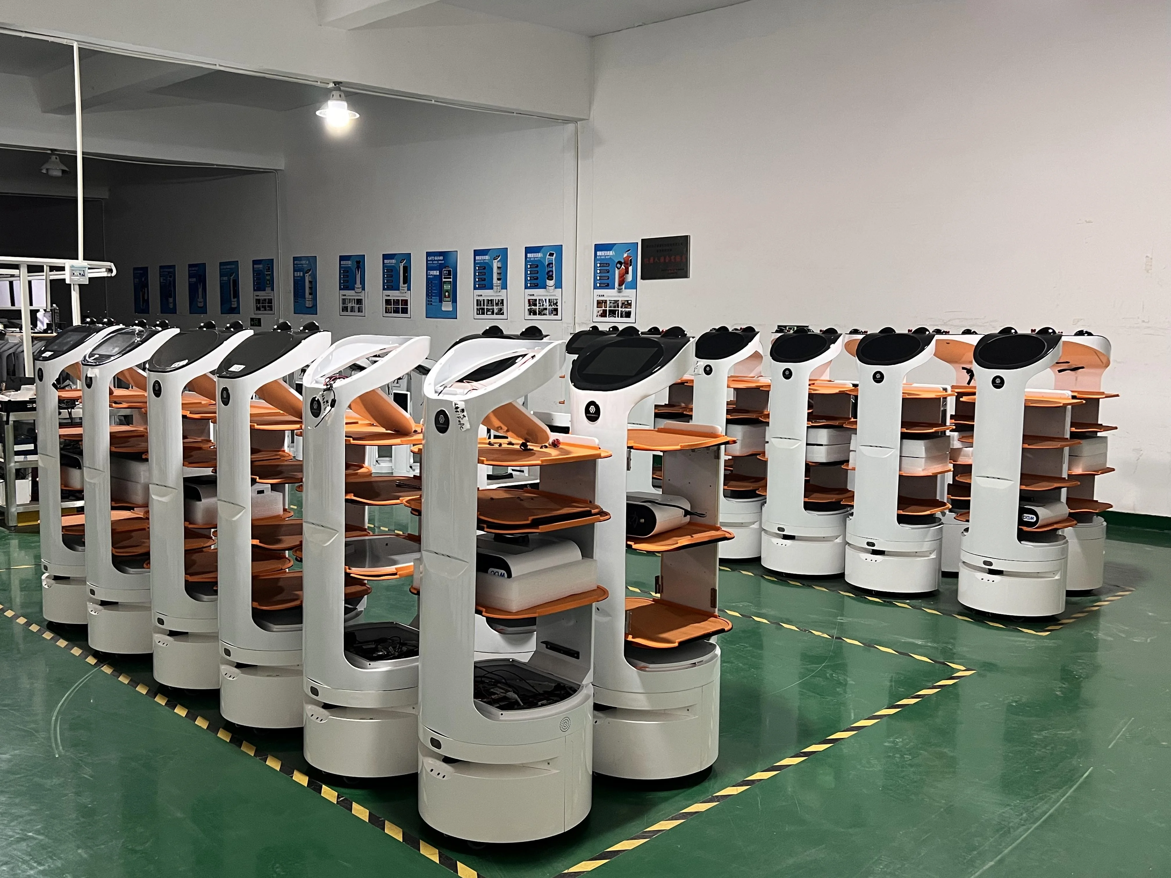 2024 Sonix Robot Dome Serving In Restaurant Robot Restaurant Waiter Service Delivery Automatic Food Delivery  Humanoid Robot