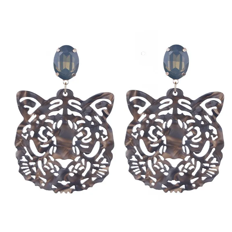2023 Custom Tiger Shape Fashion Glitter Resin Crystal Statement Earrings For Woem