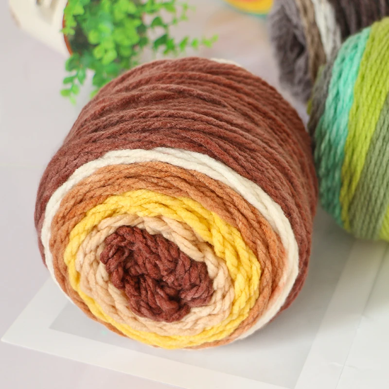 Yarncrafts Высококачественная супер мягкая не скатывающаяся вязальная 100% акриловая пряжа для вязания крючком