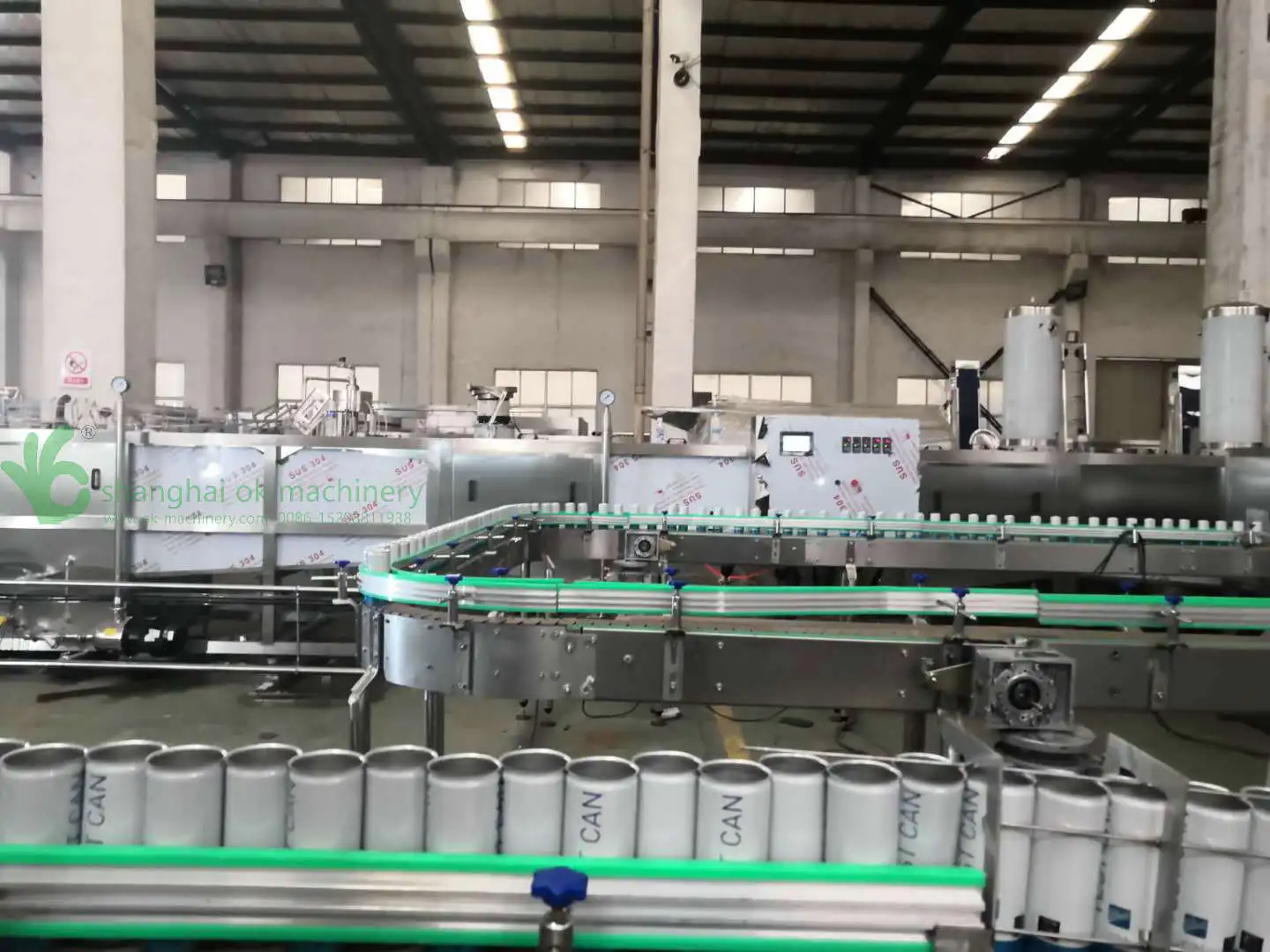 Pet Bottles Flat Top Plastic Adjusted Plate Attach Chain Plate Conveyor Belt Glass Bottles