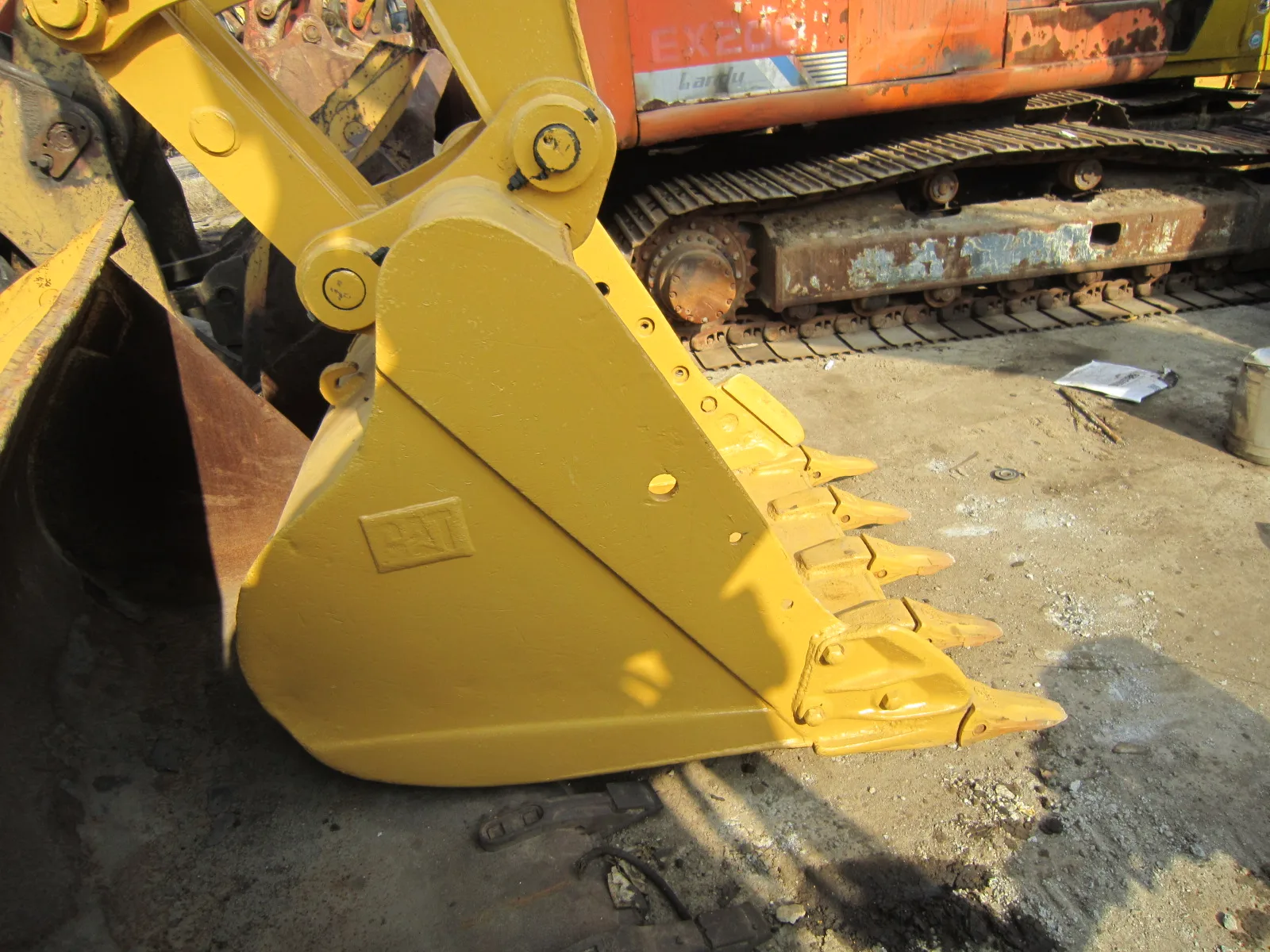 90% New Used Cat 330c 30 Ton in Stock now with excellent condition