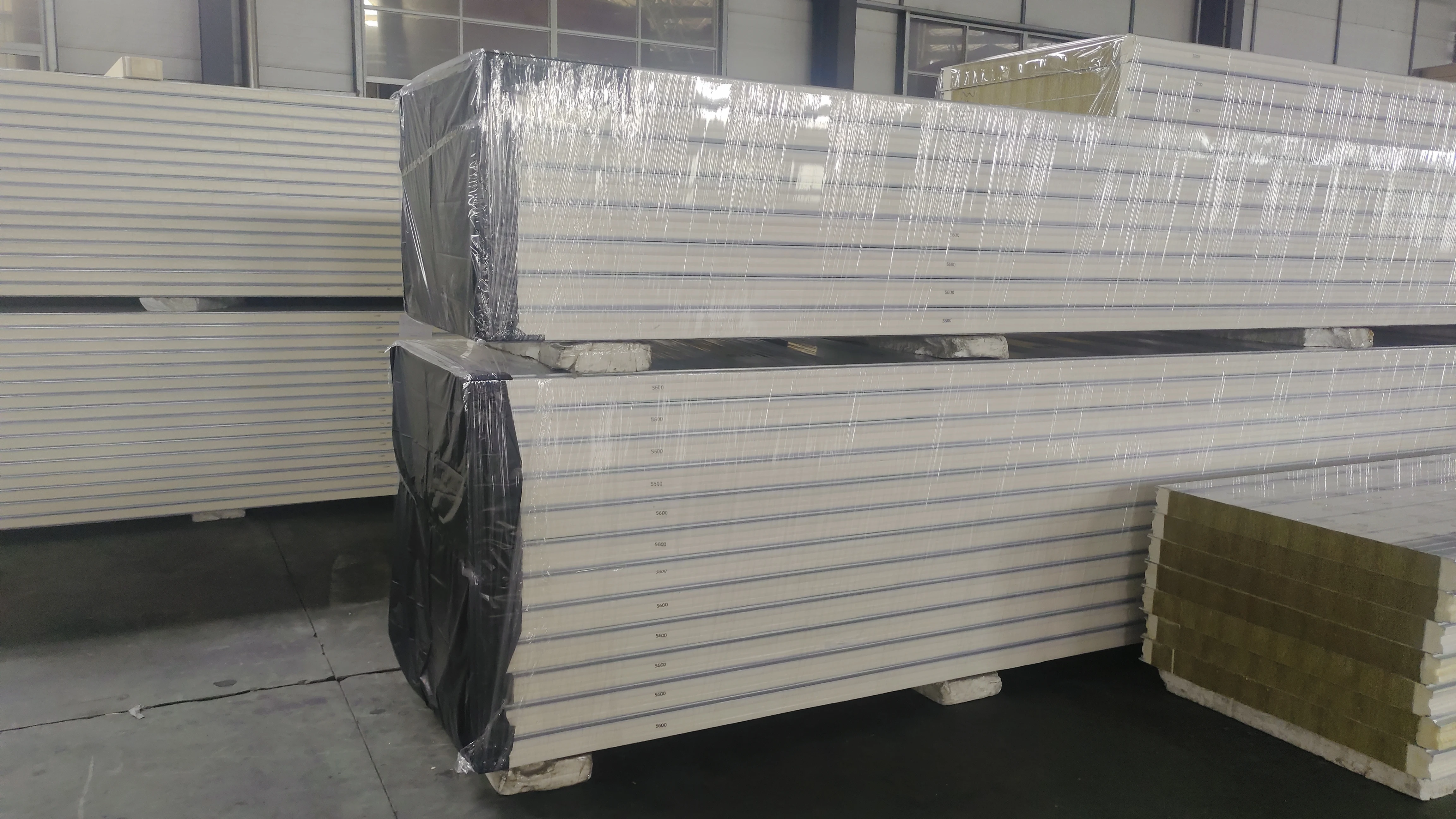Thermal Insulation Polyurethane Foam Sandwich Panel Core Wall Panels Room Roof House Cold Room